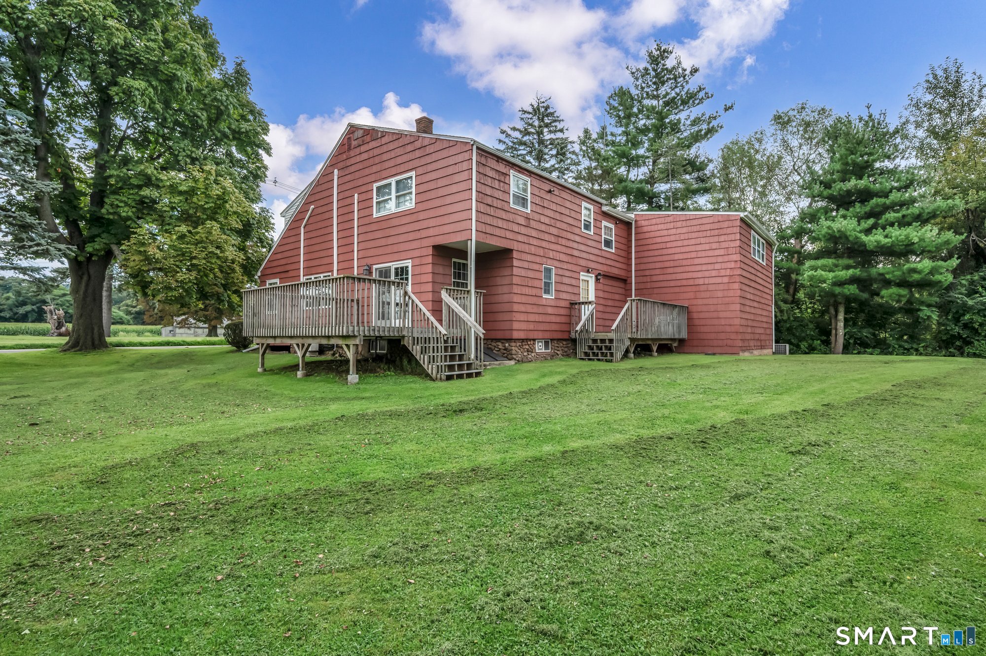 1105 Northrop Road Property Photo 4