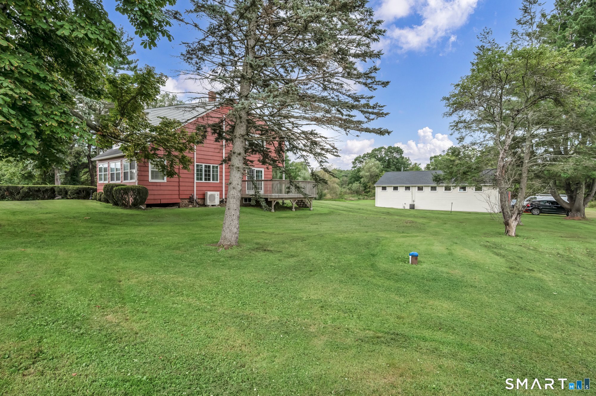 1105 Northrop Road Property Photo 5