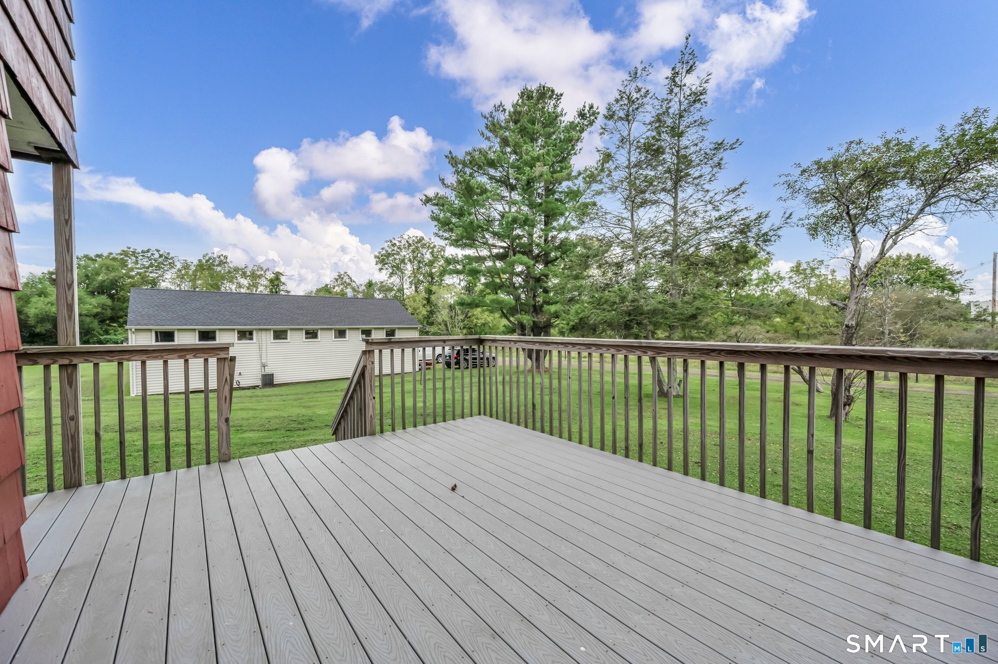 1105 Northrop Road Property Photo 8