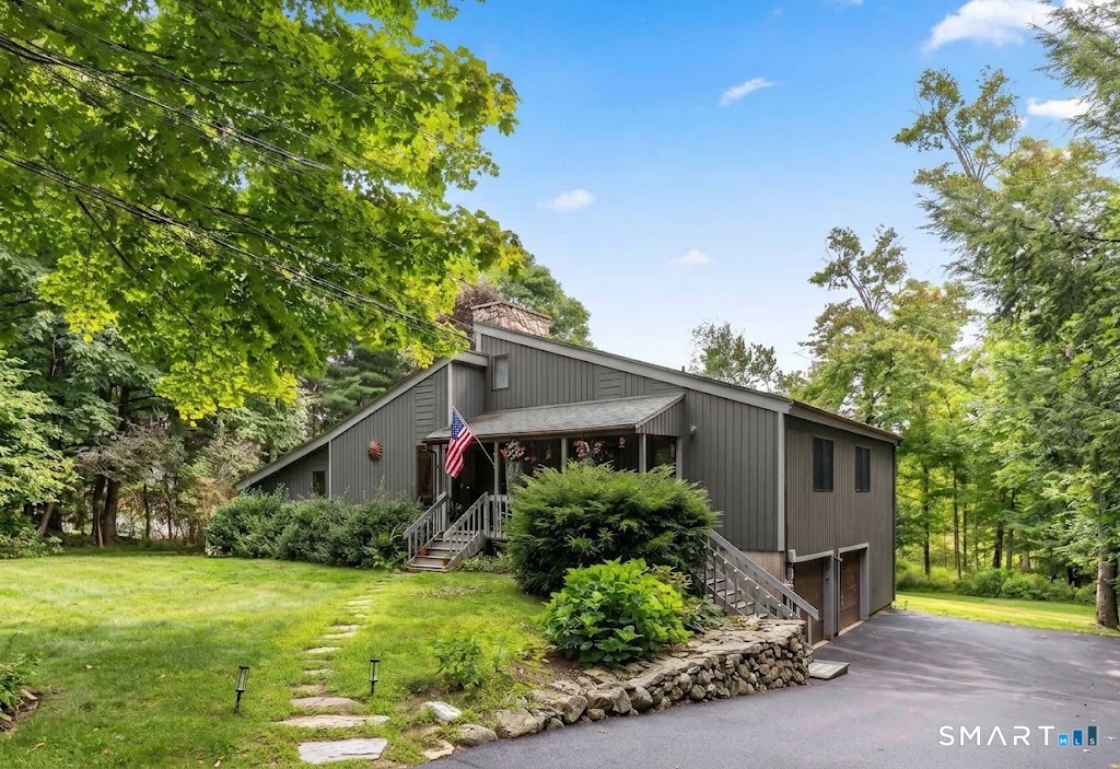 329 Norfolk Road Property Photo 1