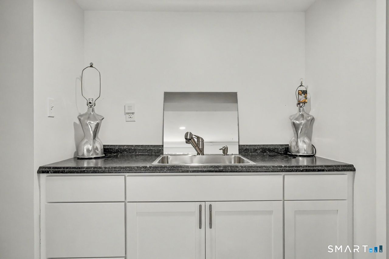 48 Mulberry Road Property Photo 32