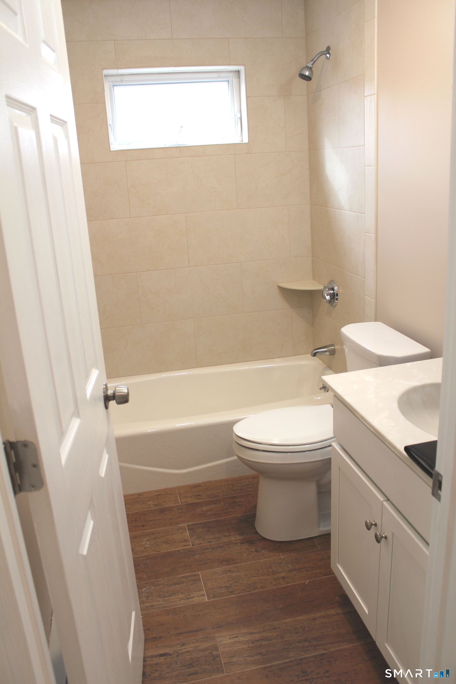 11 Glastonbury Avenue Property Photo 8