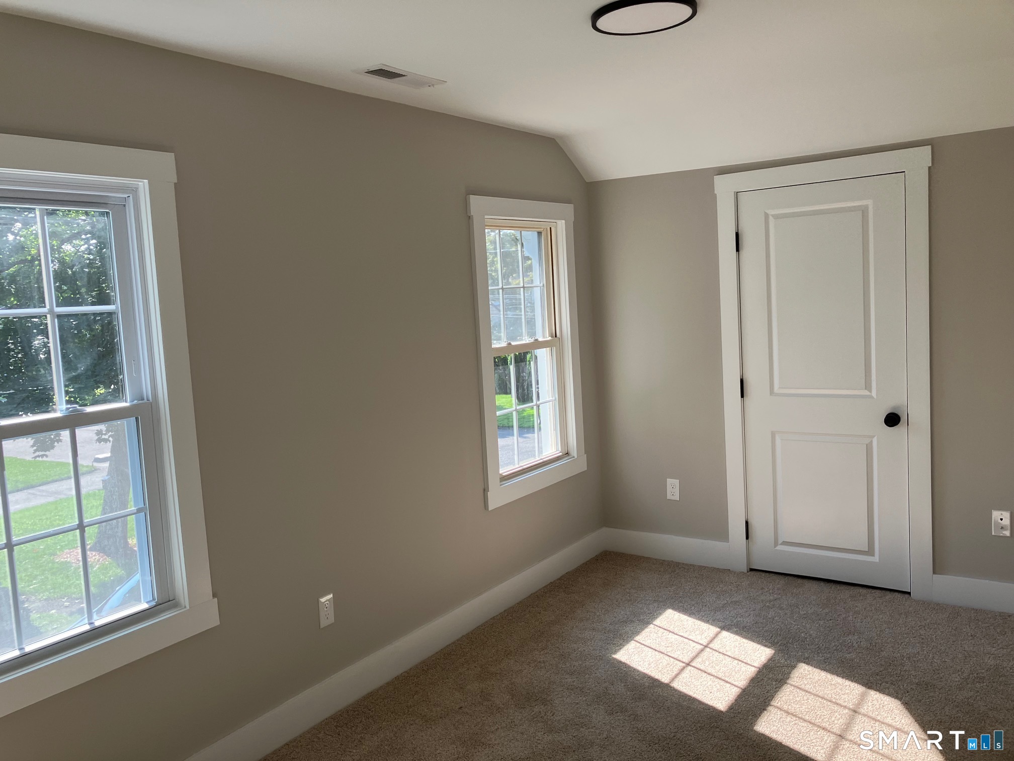 48 Hobson Avenue Property Photo 14