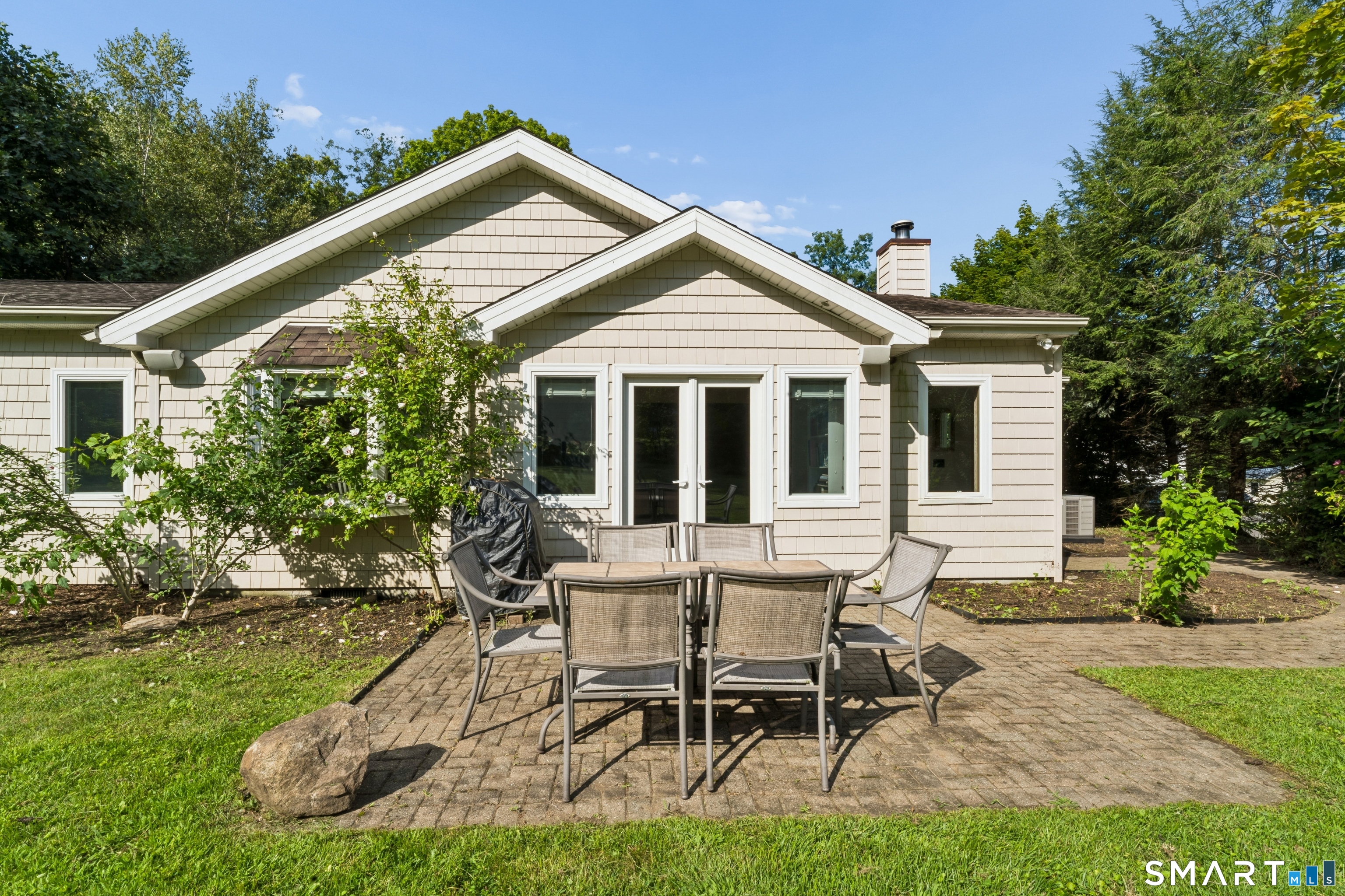 13 Allen Road Property Photo 18
