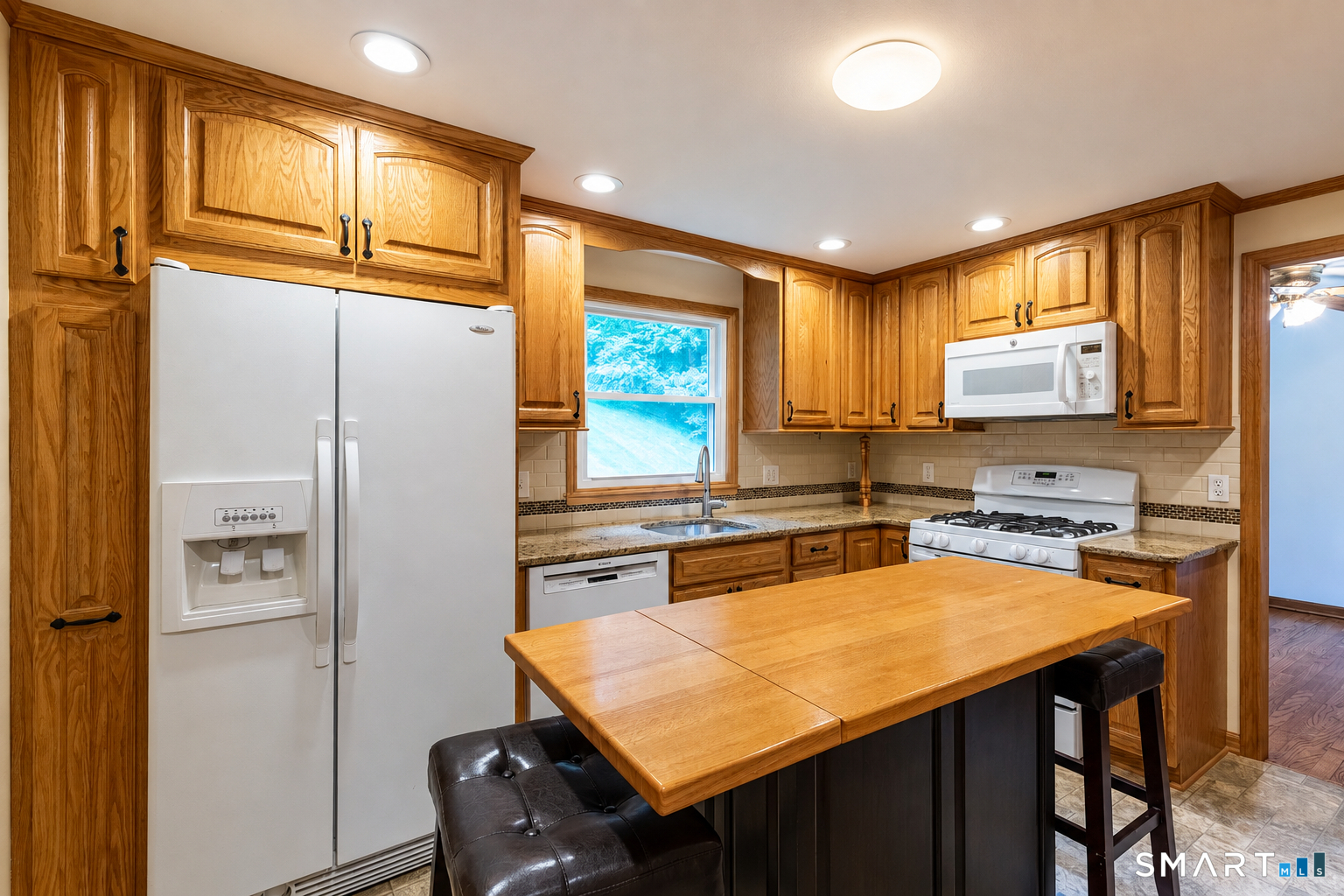 161 Hamilton Drive Property Photo 4