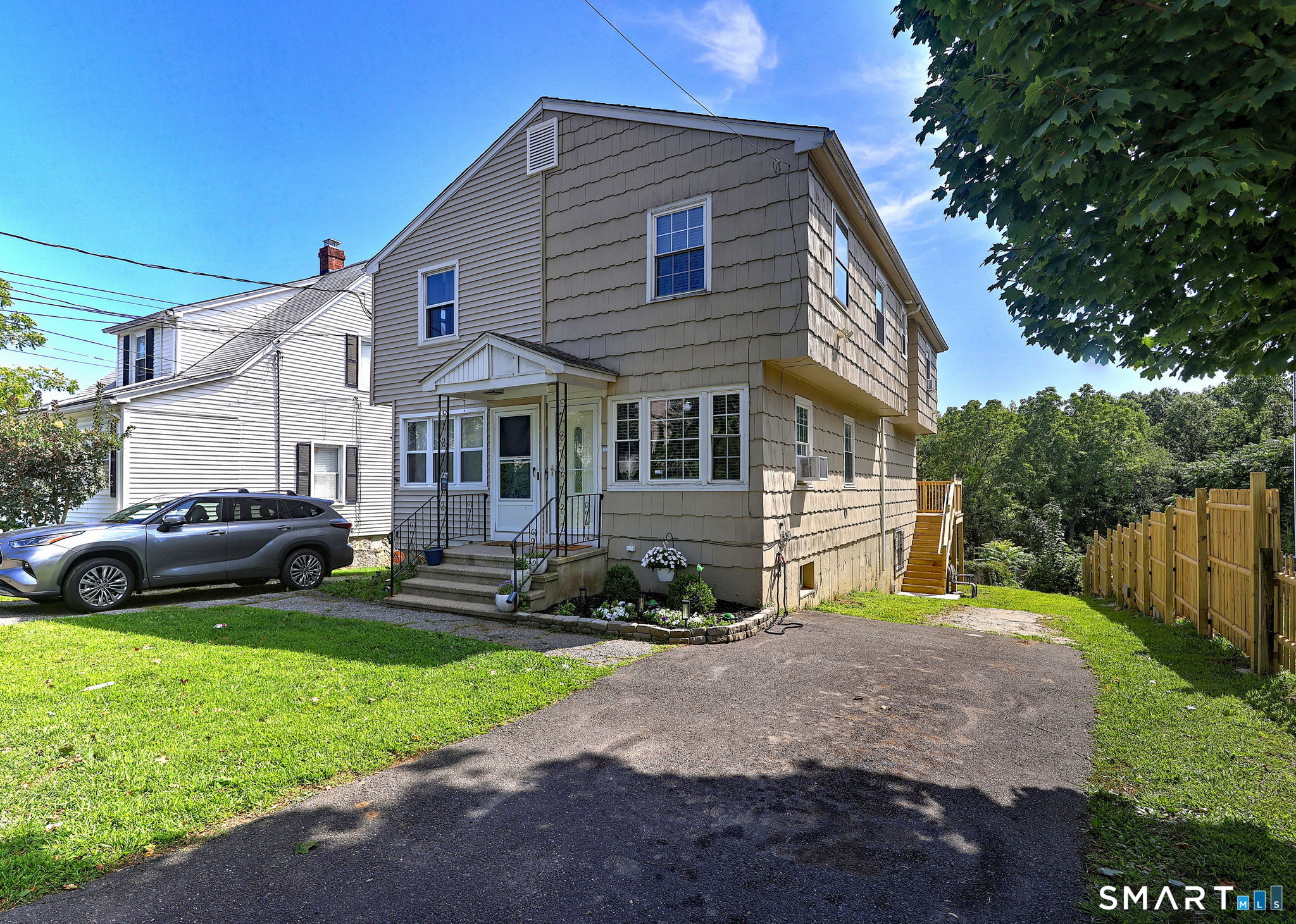 24201723 Property Photo 1