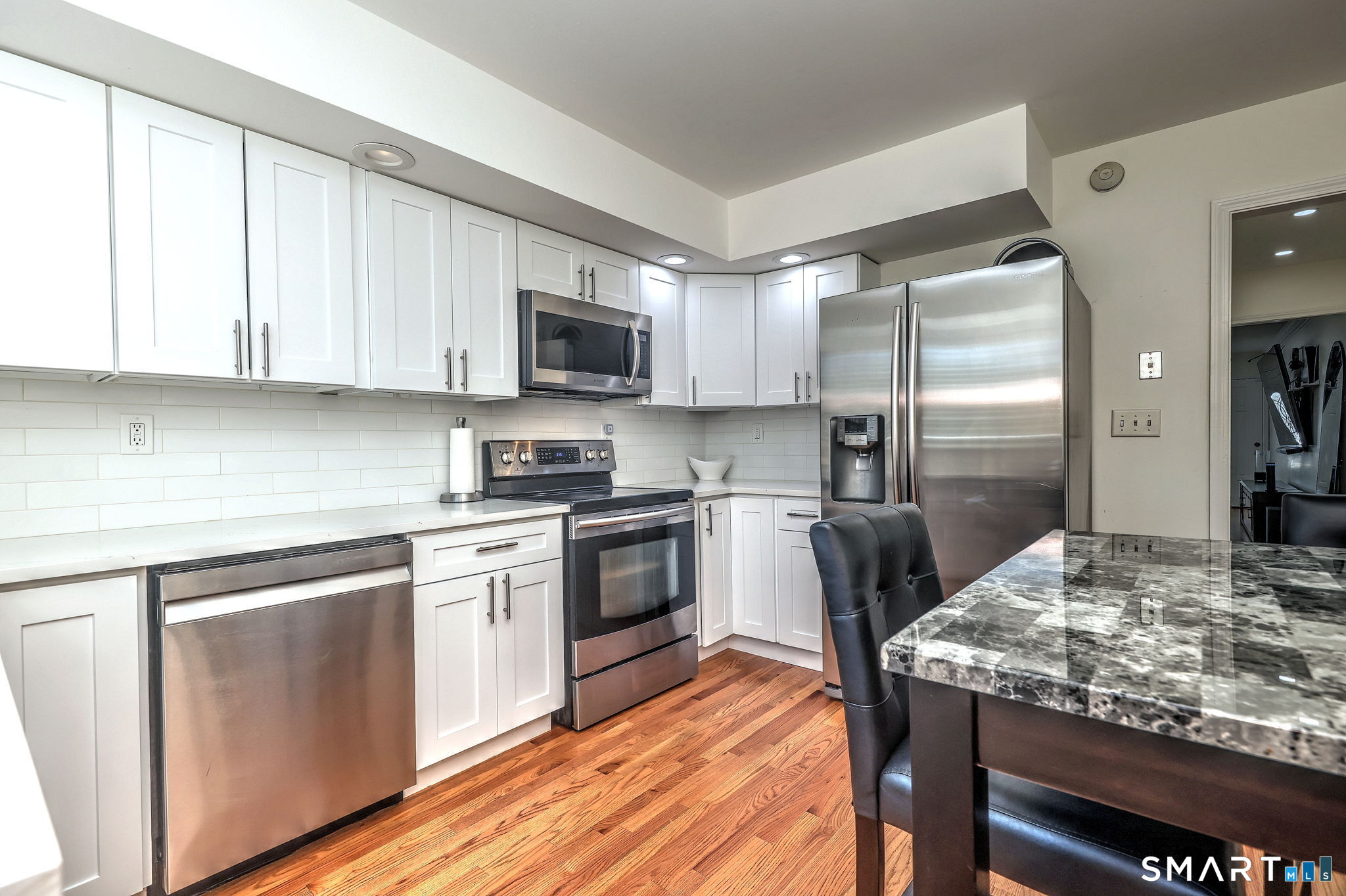 24201723 Property Photo 14