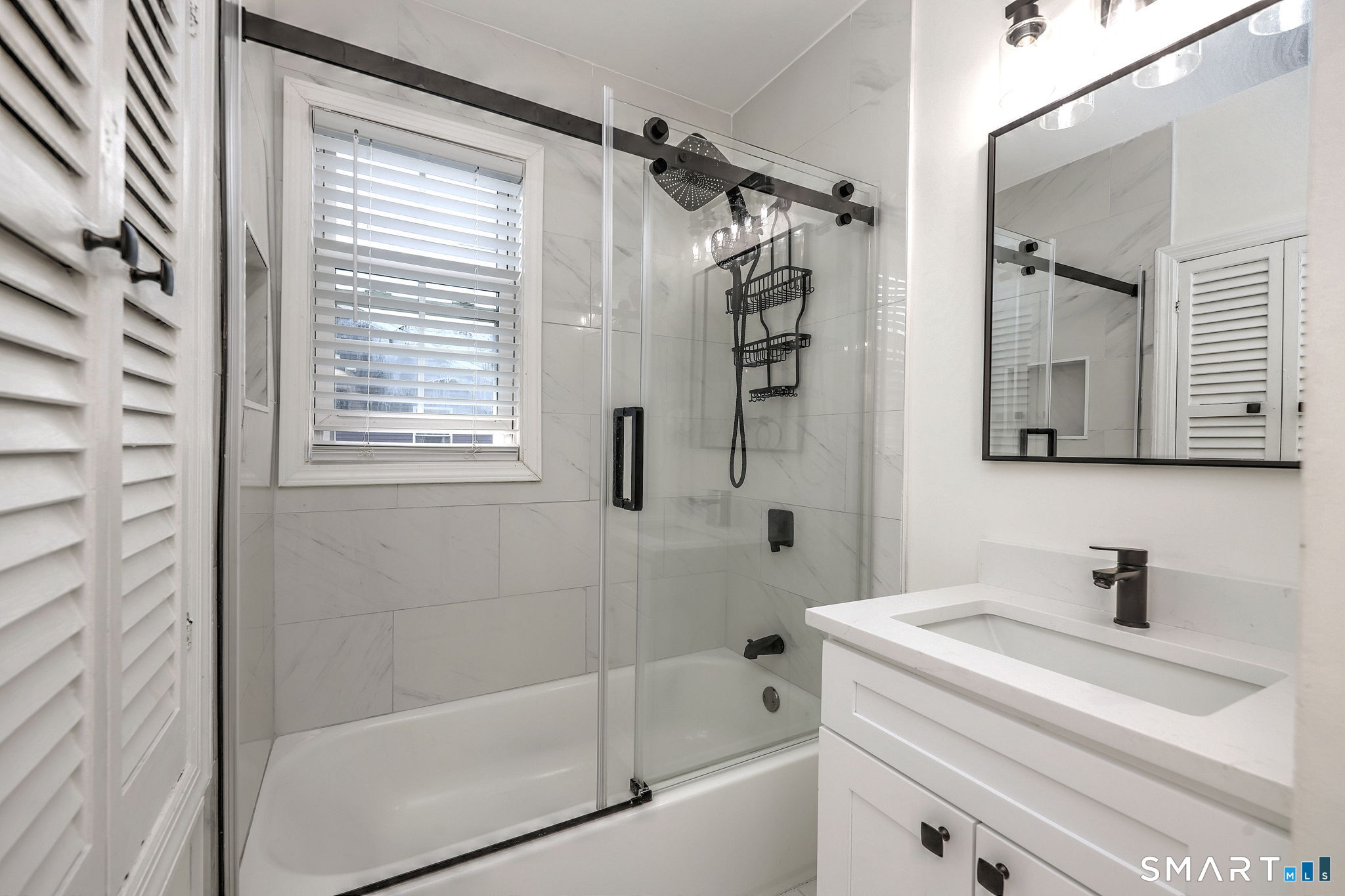 24201723 Property Photo 27