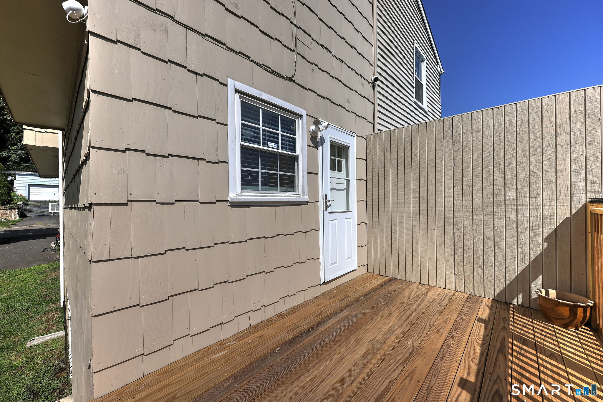 24201723 Property Photo 36