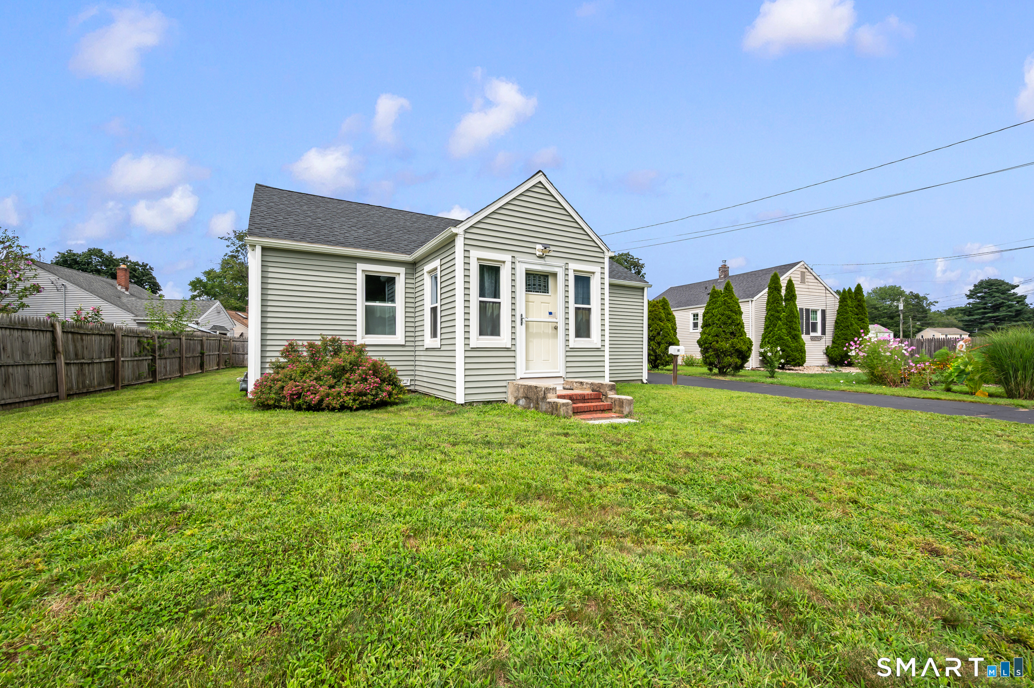 80 Suffolk Drive Property Photo 1