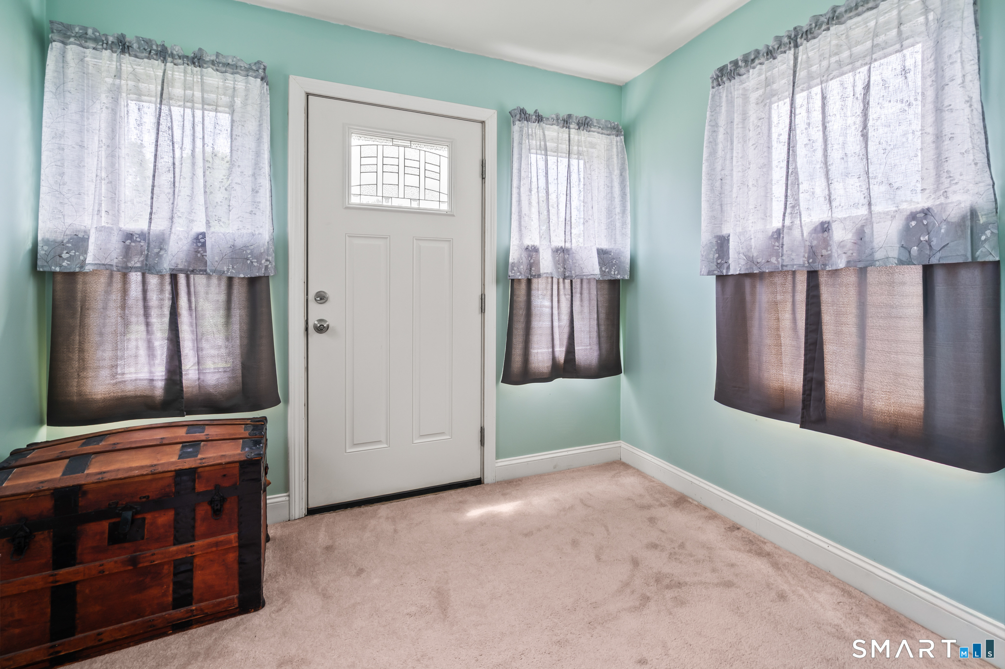80 Suffolk Drive Property Photo 11