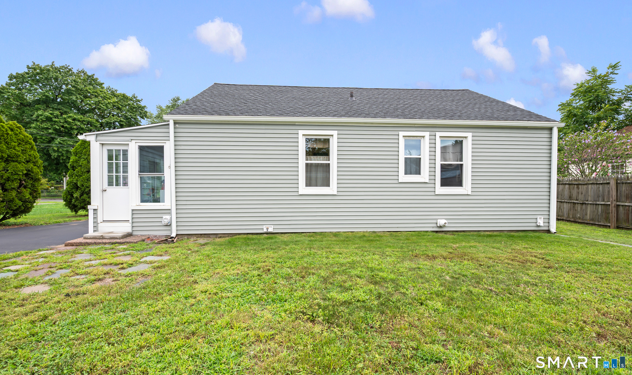 80 Suffolk Drive Property Photo 21