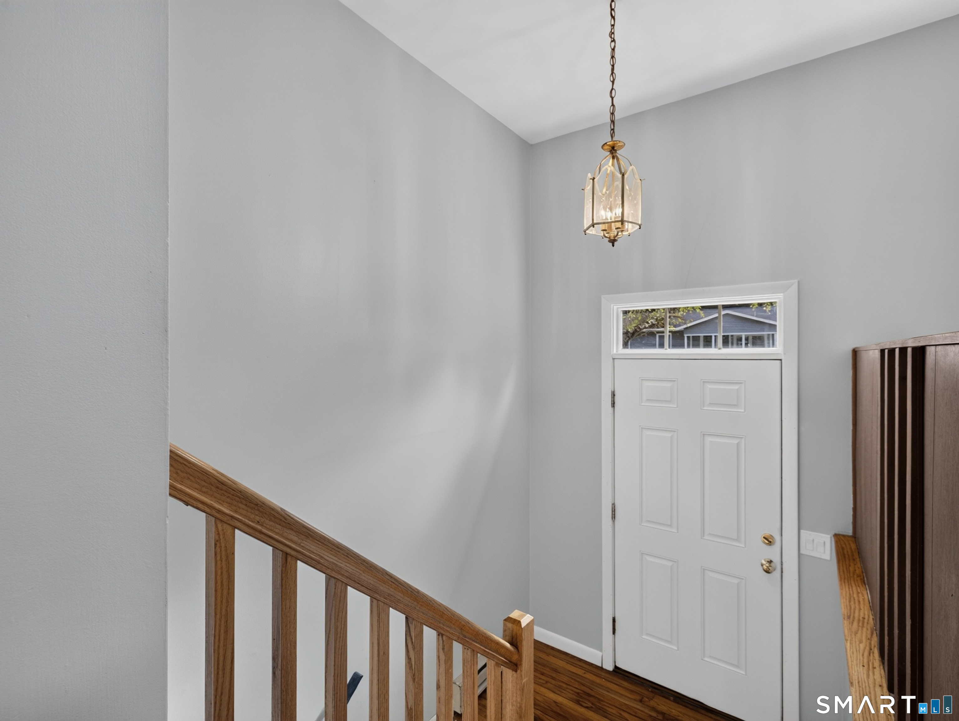 6 Hemlock Circle Property Photo 5
