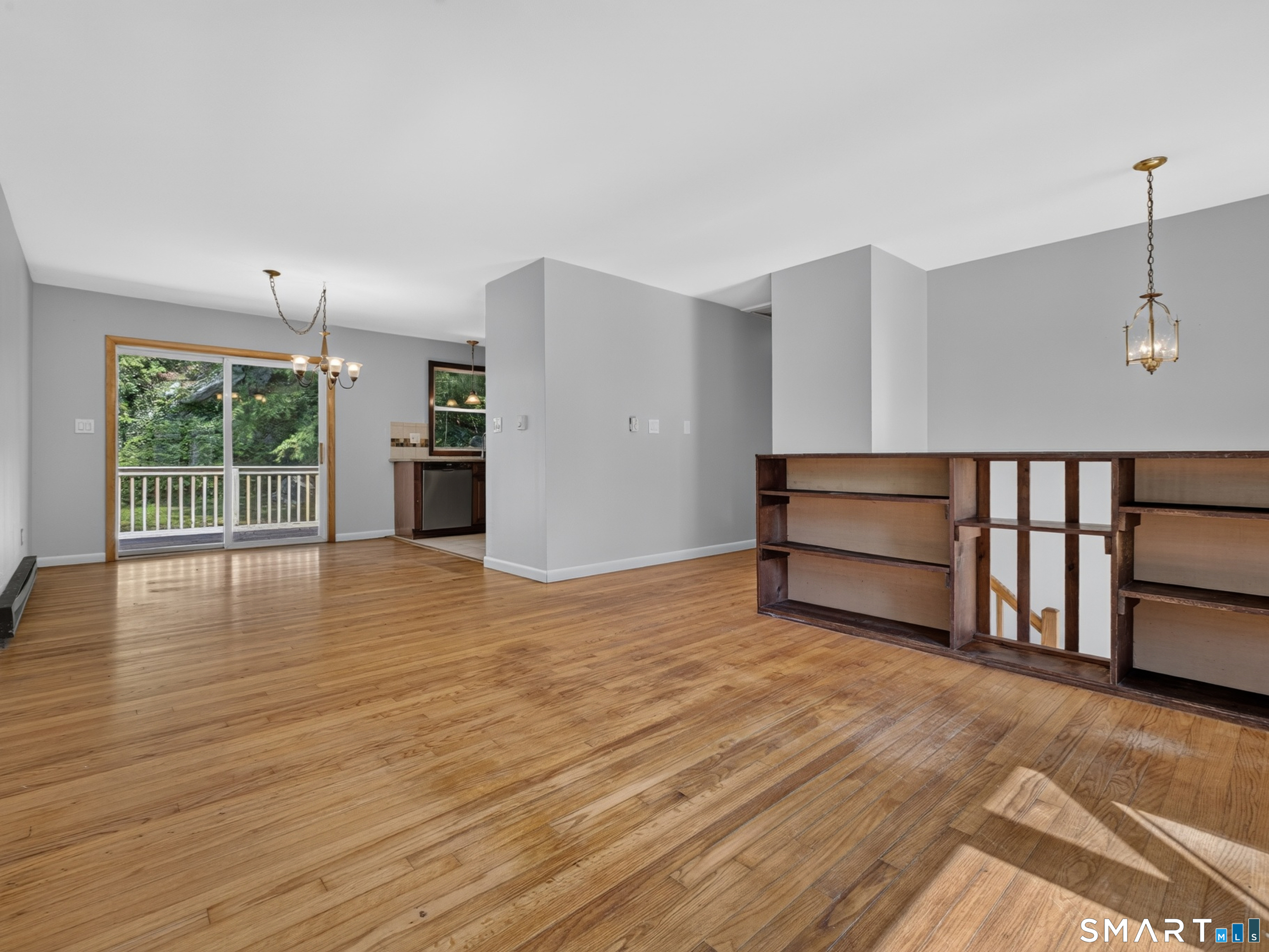 6 Hemlock Circle Property Photo 7