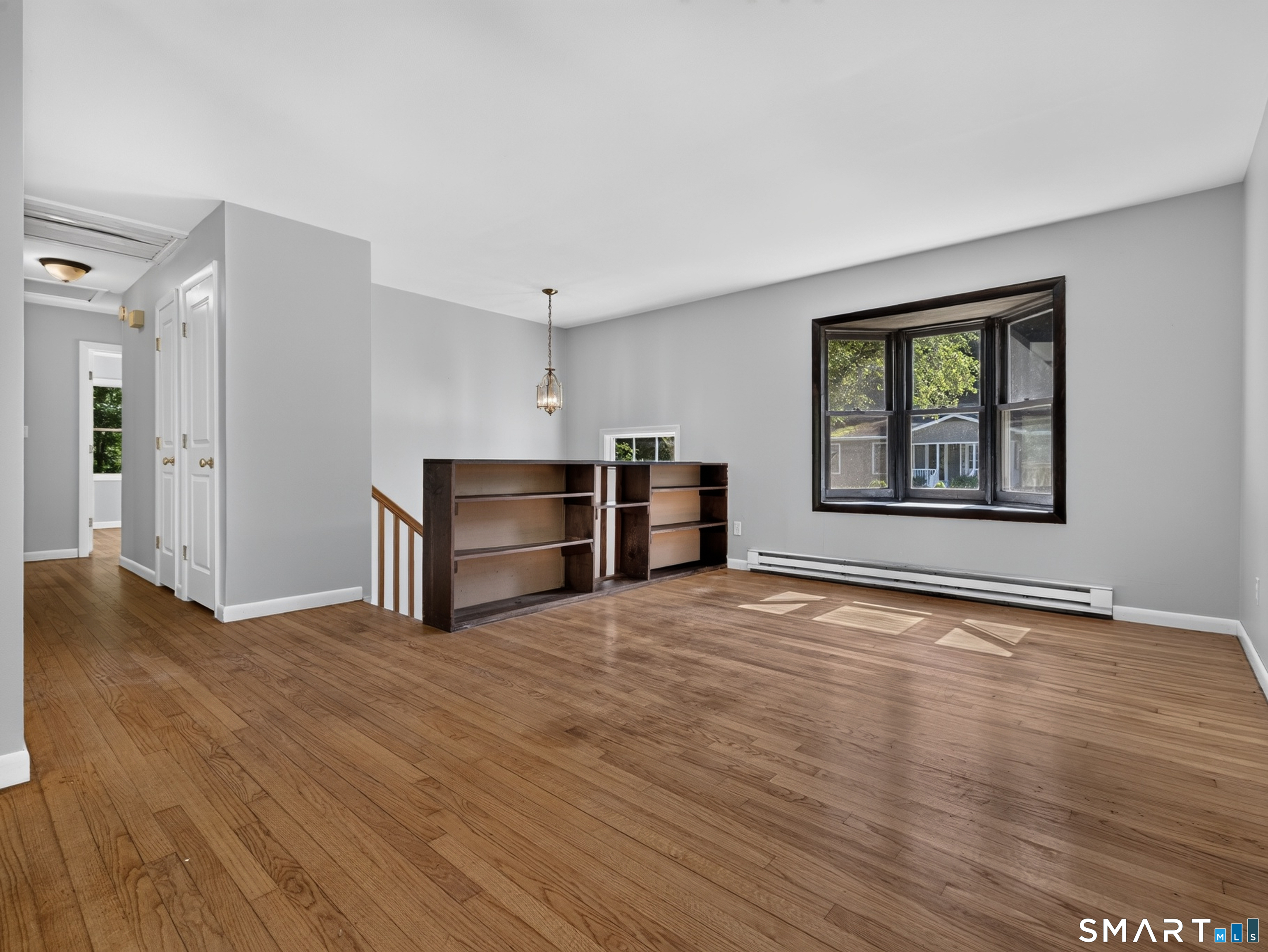 6 Hemlock Circle Property Photo 8