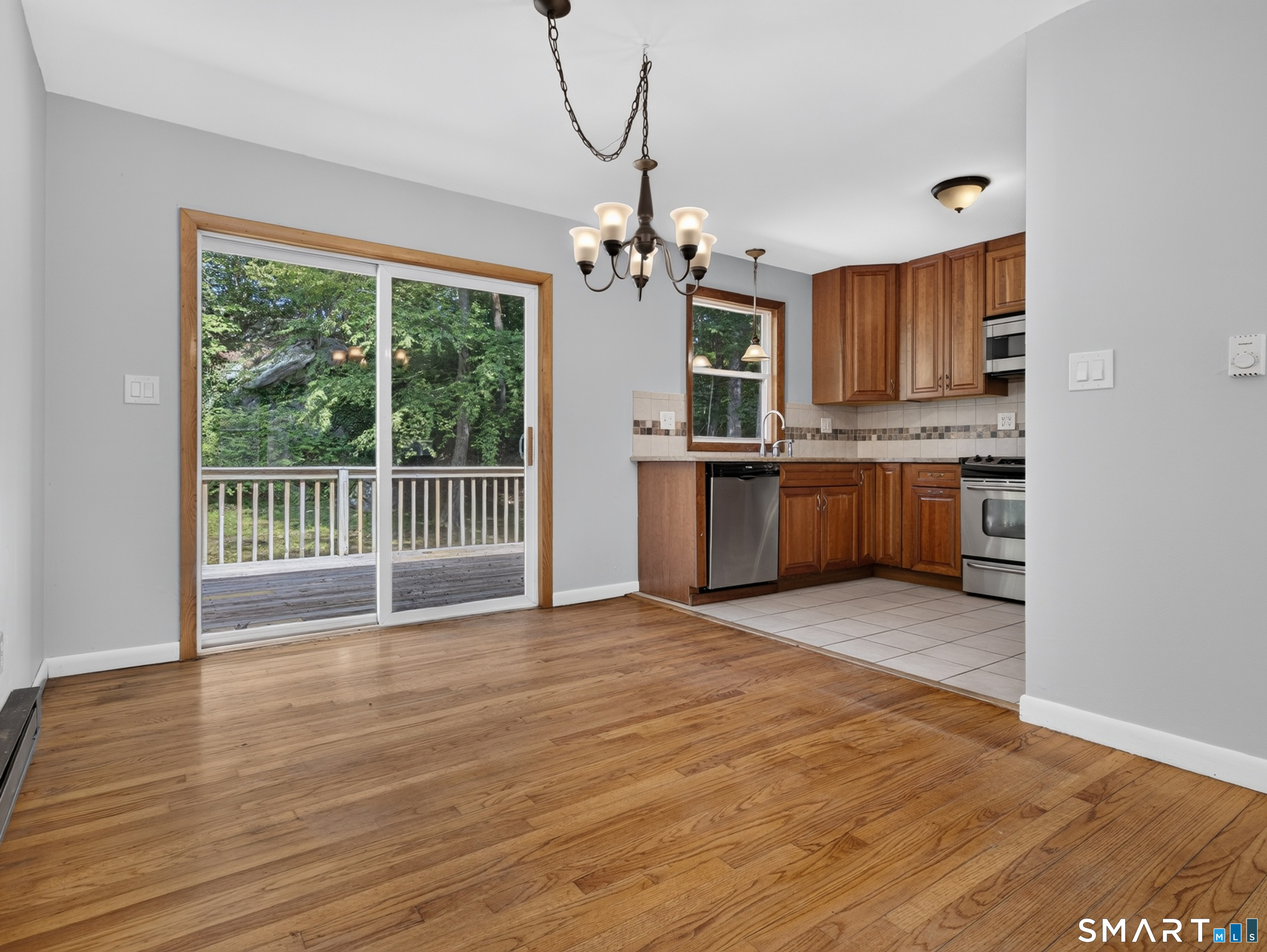 6 Hemlock Circle Property Photo 11