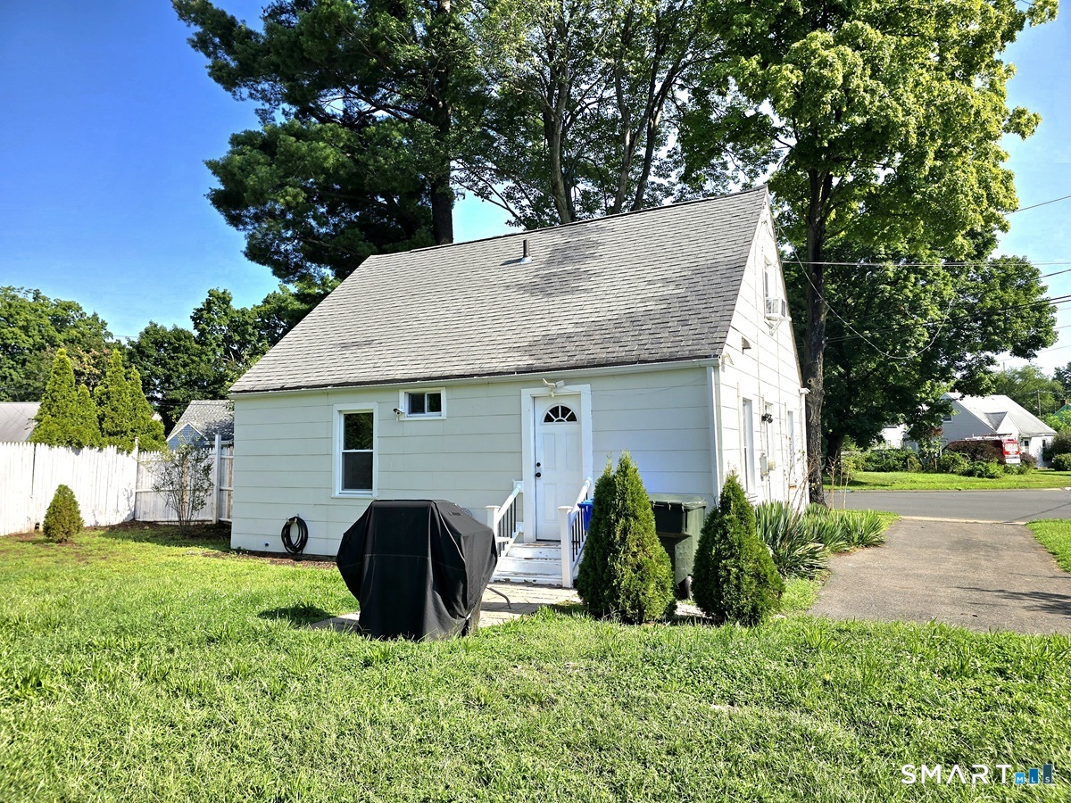 41 Hockanum Drive Property Photo 19