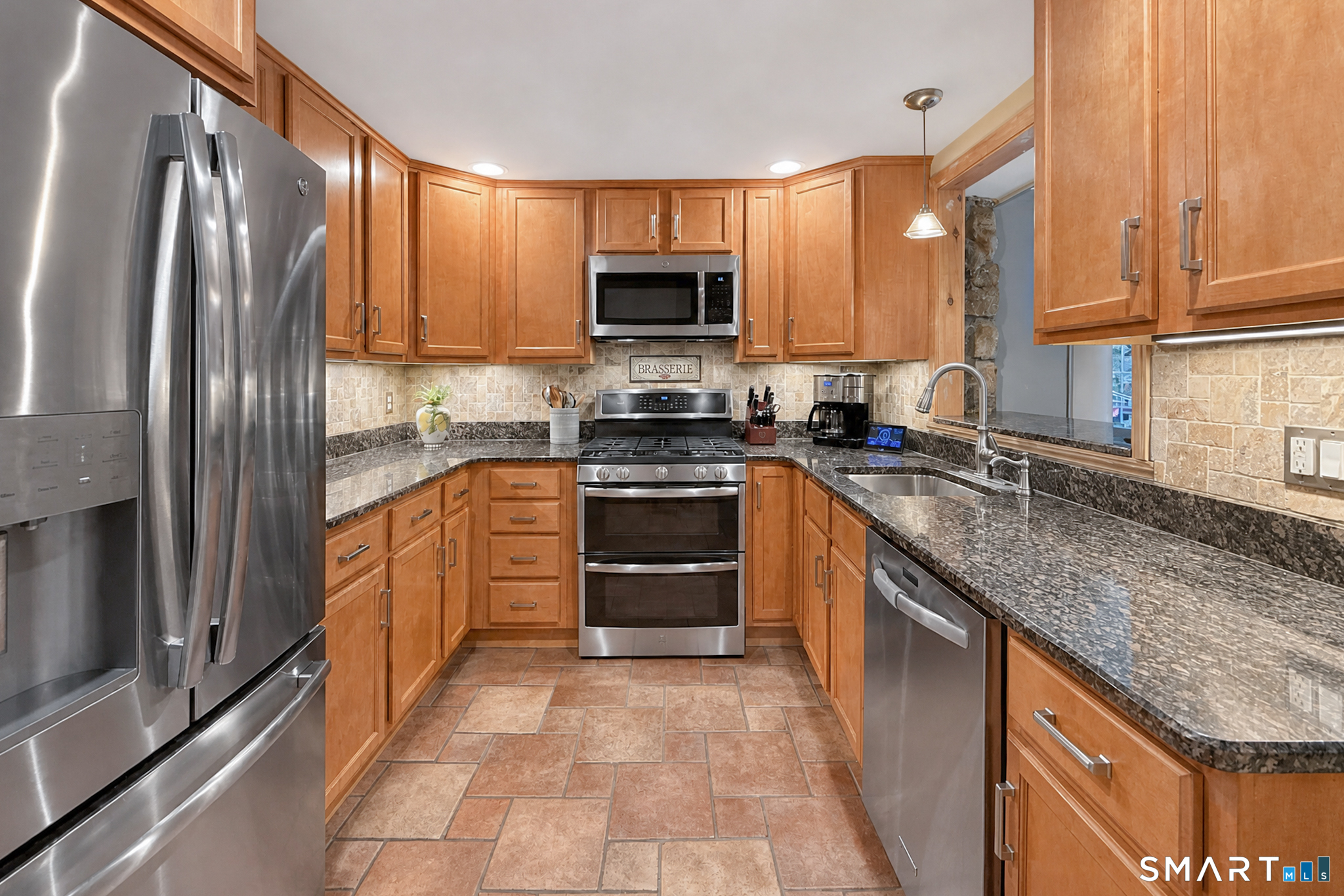 141 Head Of Meadow Road Property Photo 5