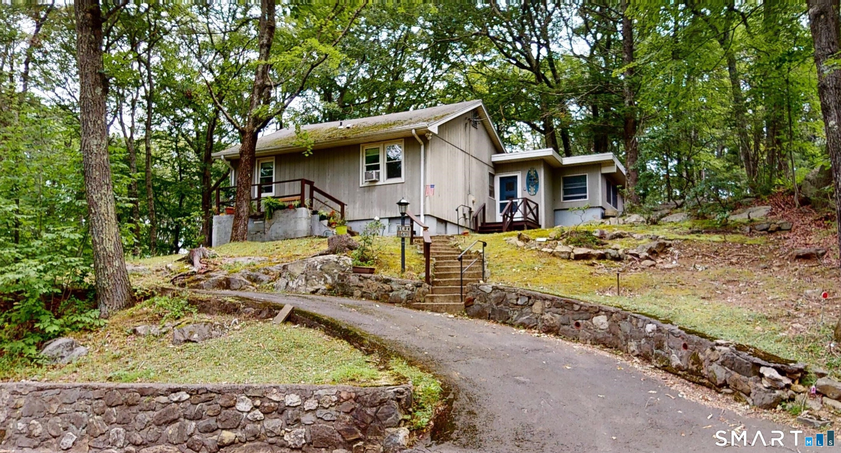 69 Carol Street Property Photo 1