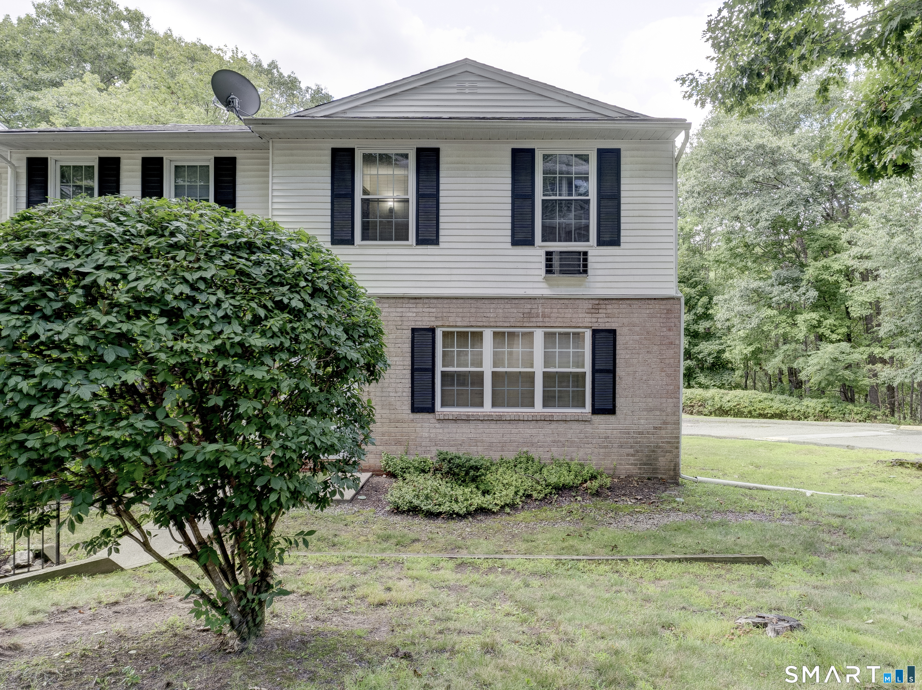 80 Hunter 80 Court Property Photo 2