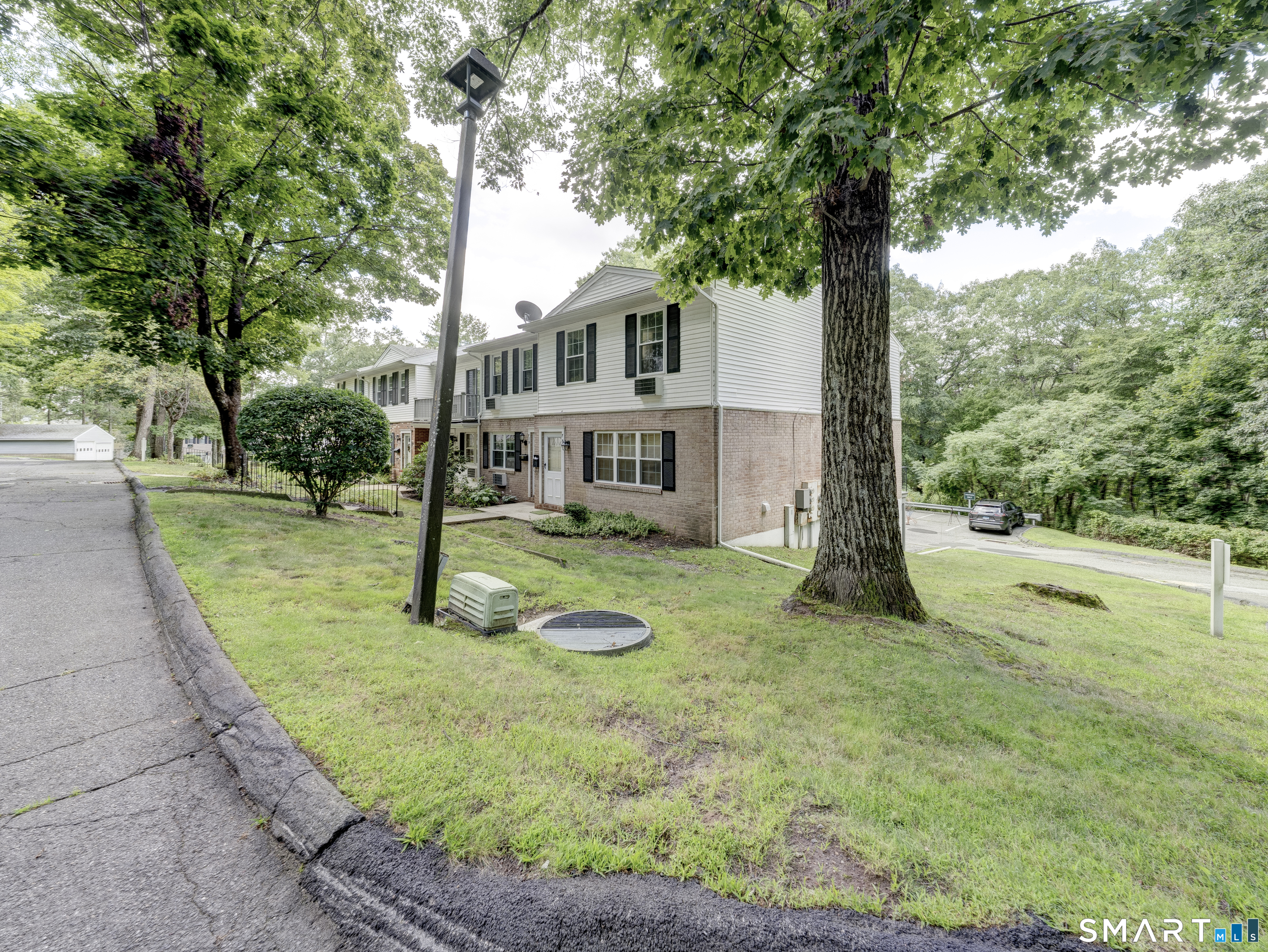 80 Hunter 80 Court Property Photo 5