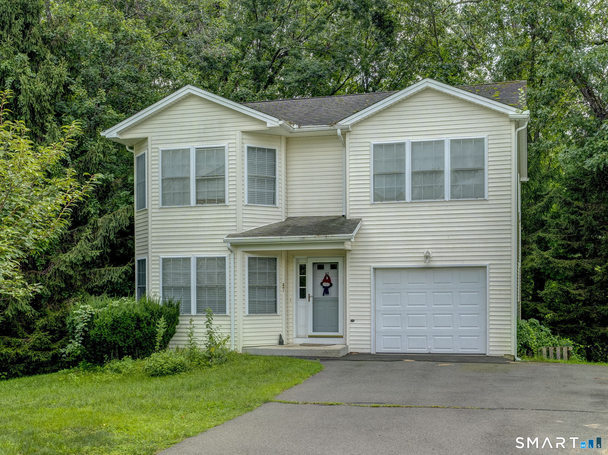 47 Tunxis 12 Street Property Photo 1