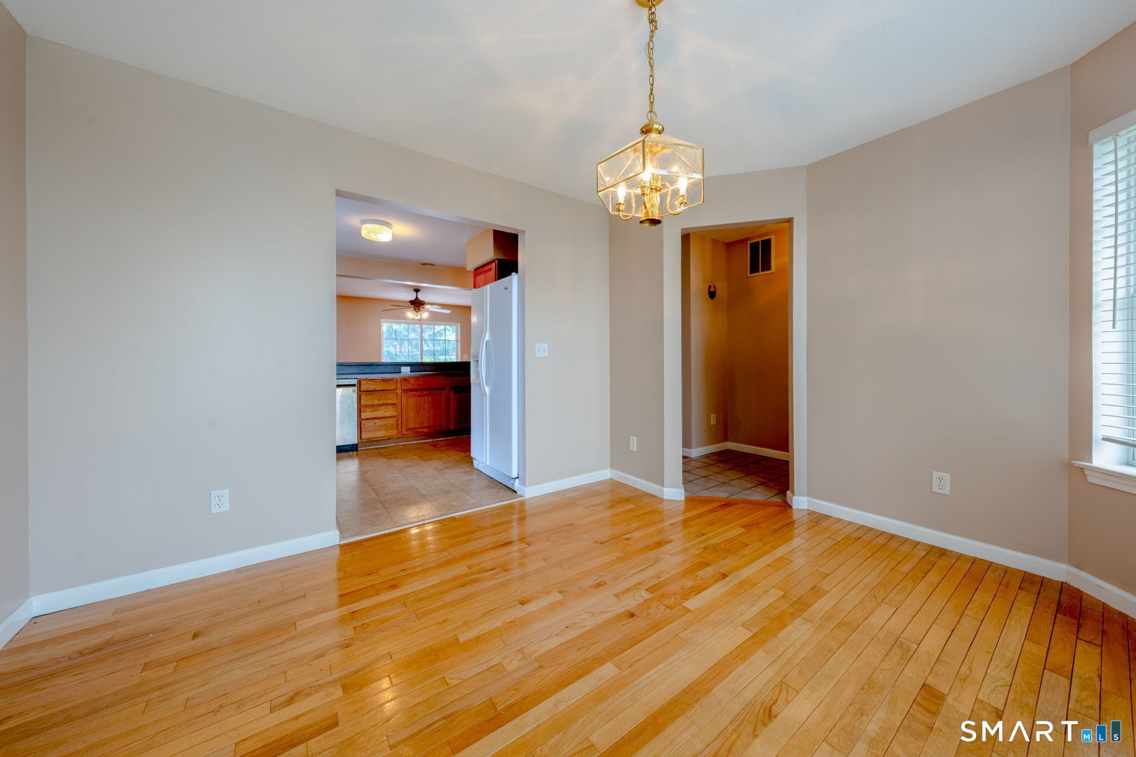 47 Tunxis 12 Street Property Photo 5