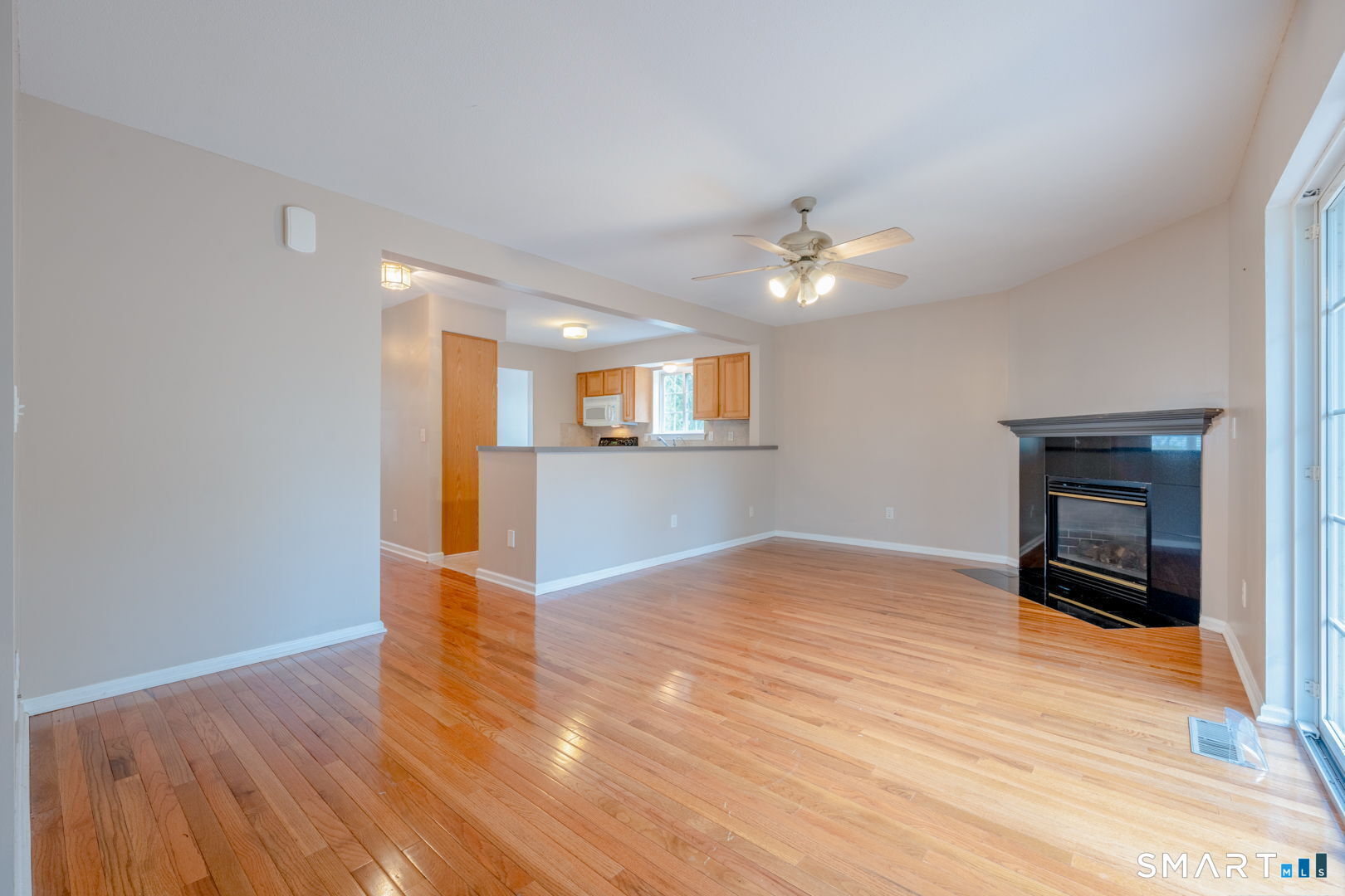 47 Tunxis 12 Street Property Photo 12