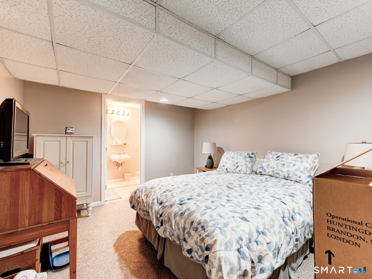 47 Tunxis 12 Street Property Photo 30