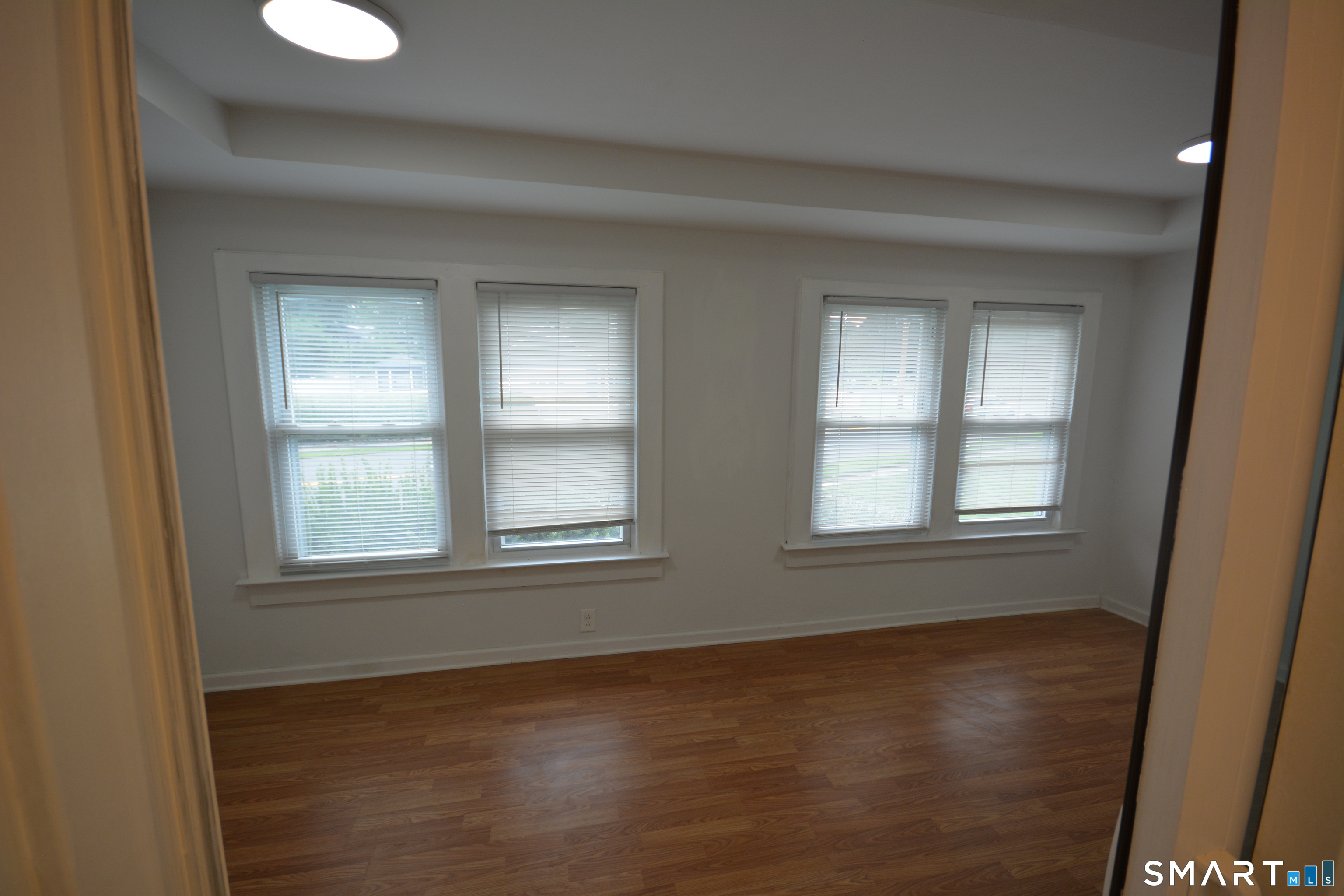184 West Avenue Property Photo 12