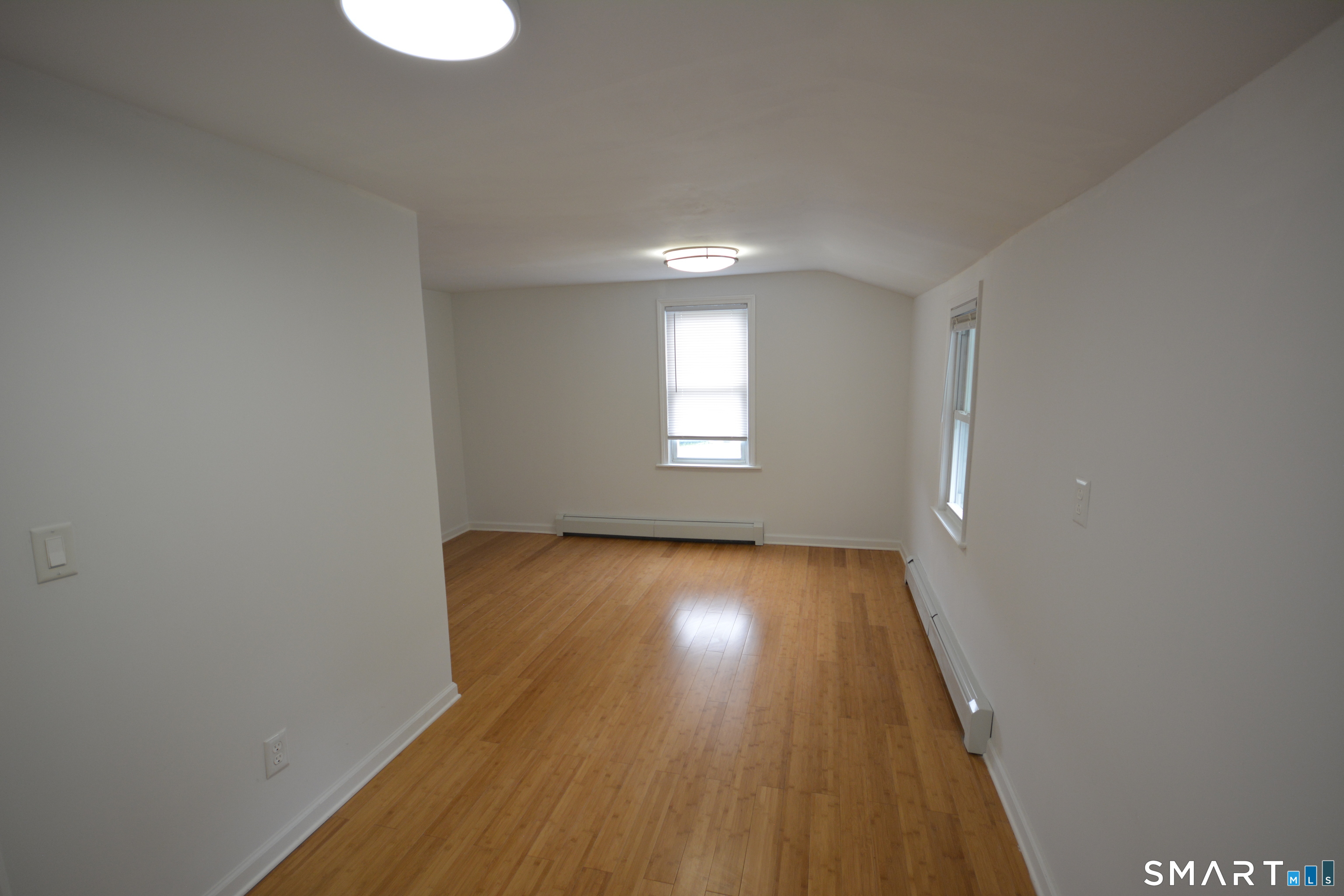 184 West Avenue Property Photo 21