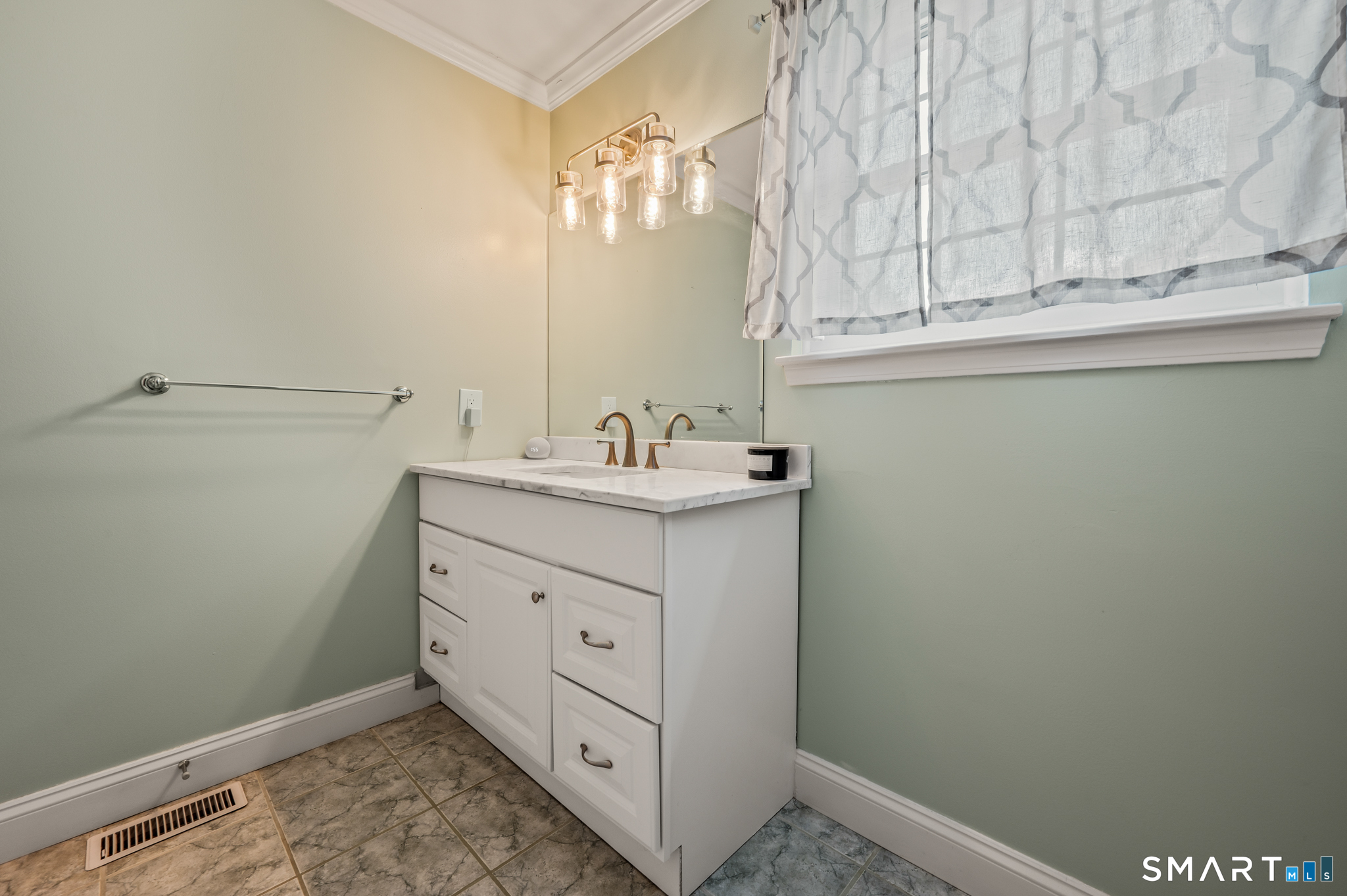 190 Tomlinson 5f Avenue Property Photo 23
