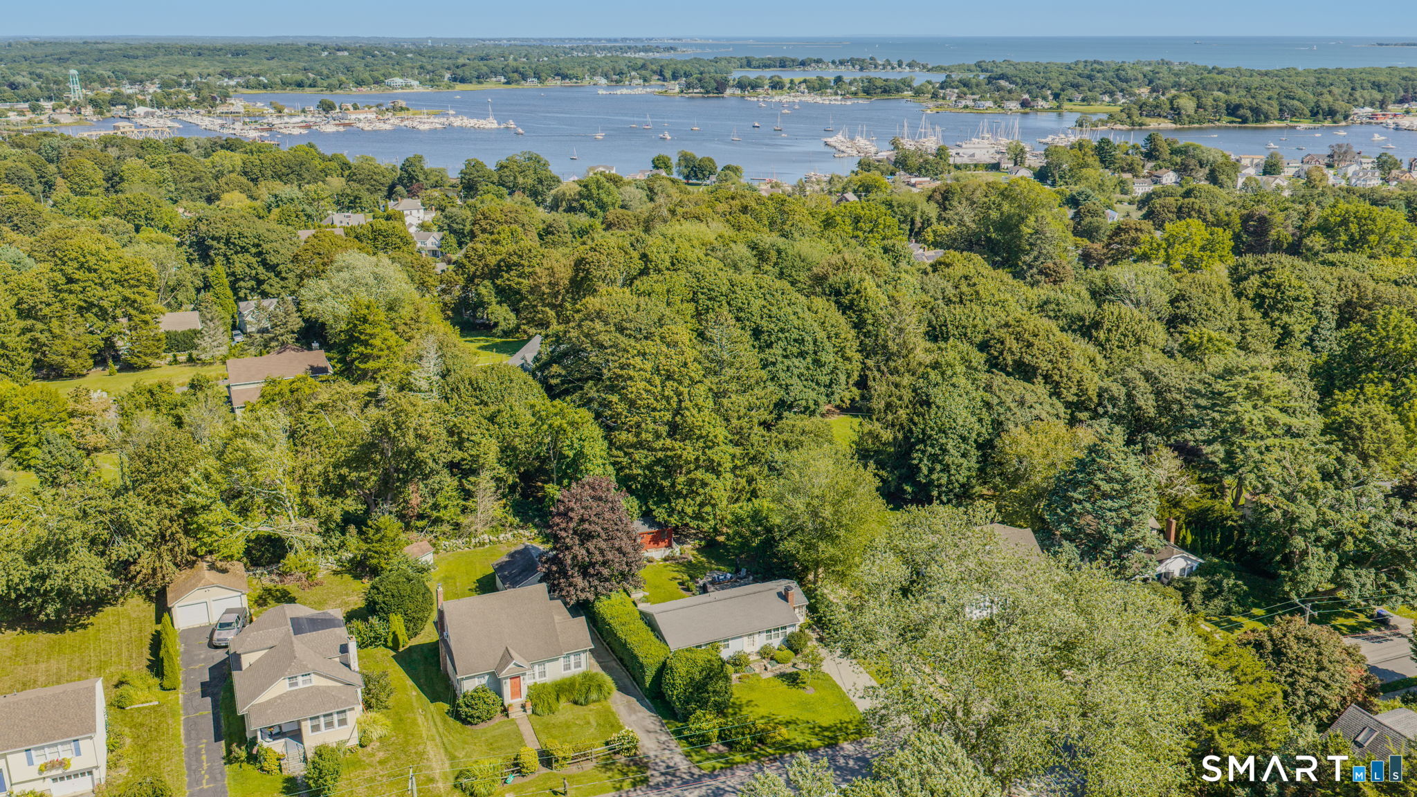 182 Ocean View Avenue Property Photo 4