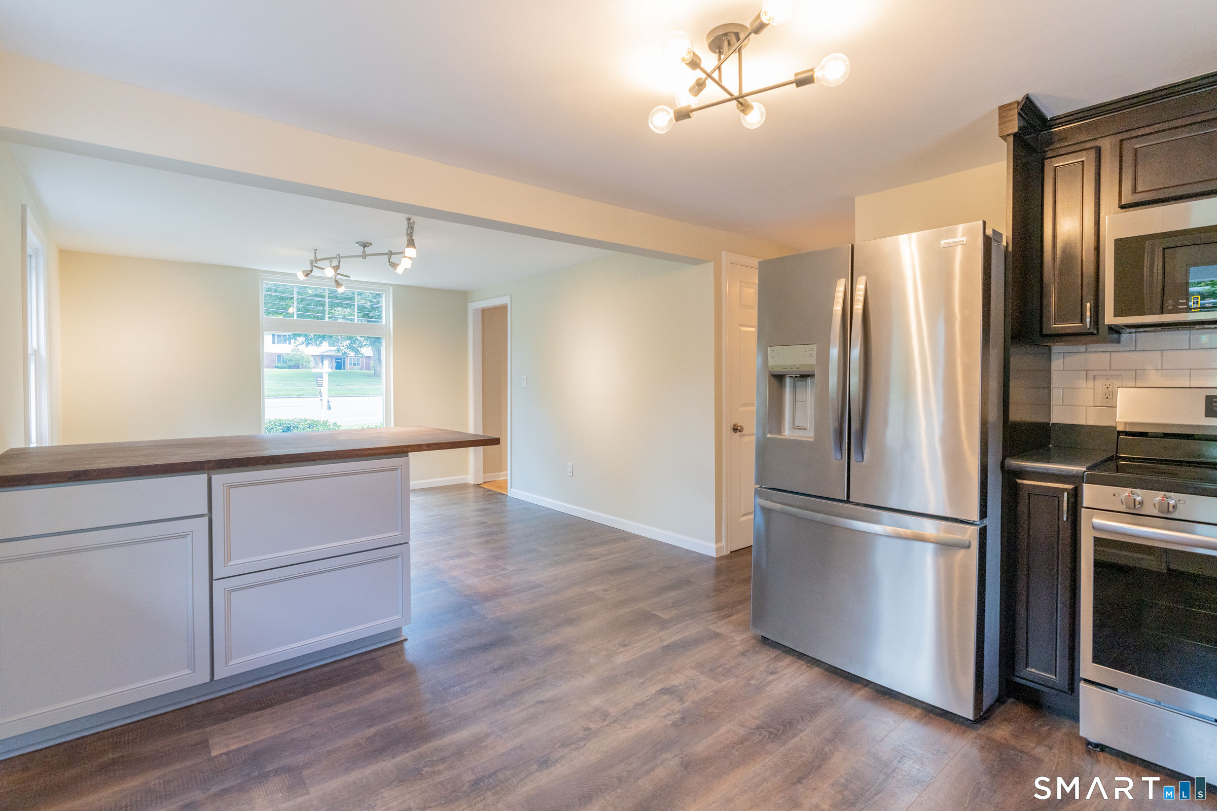 1325 Sullivan Avenue Property Photo 13