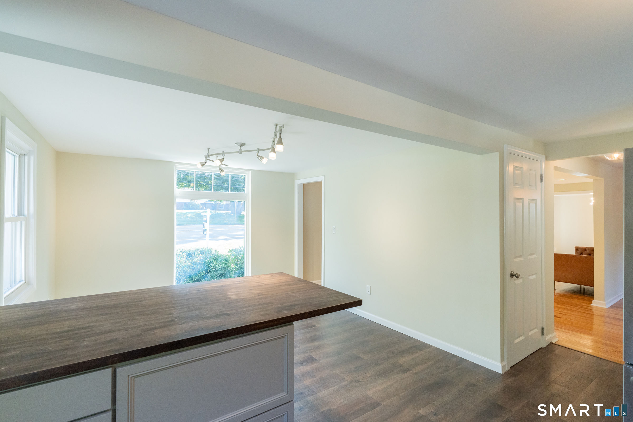 1325 Sullivan Avenue Property Photo 15