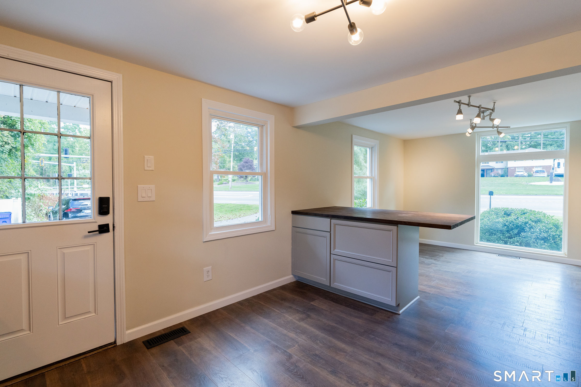 1325 Sullivan Avenue Property Photo 16