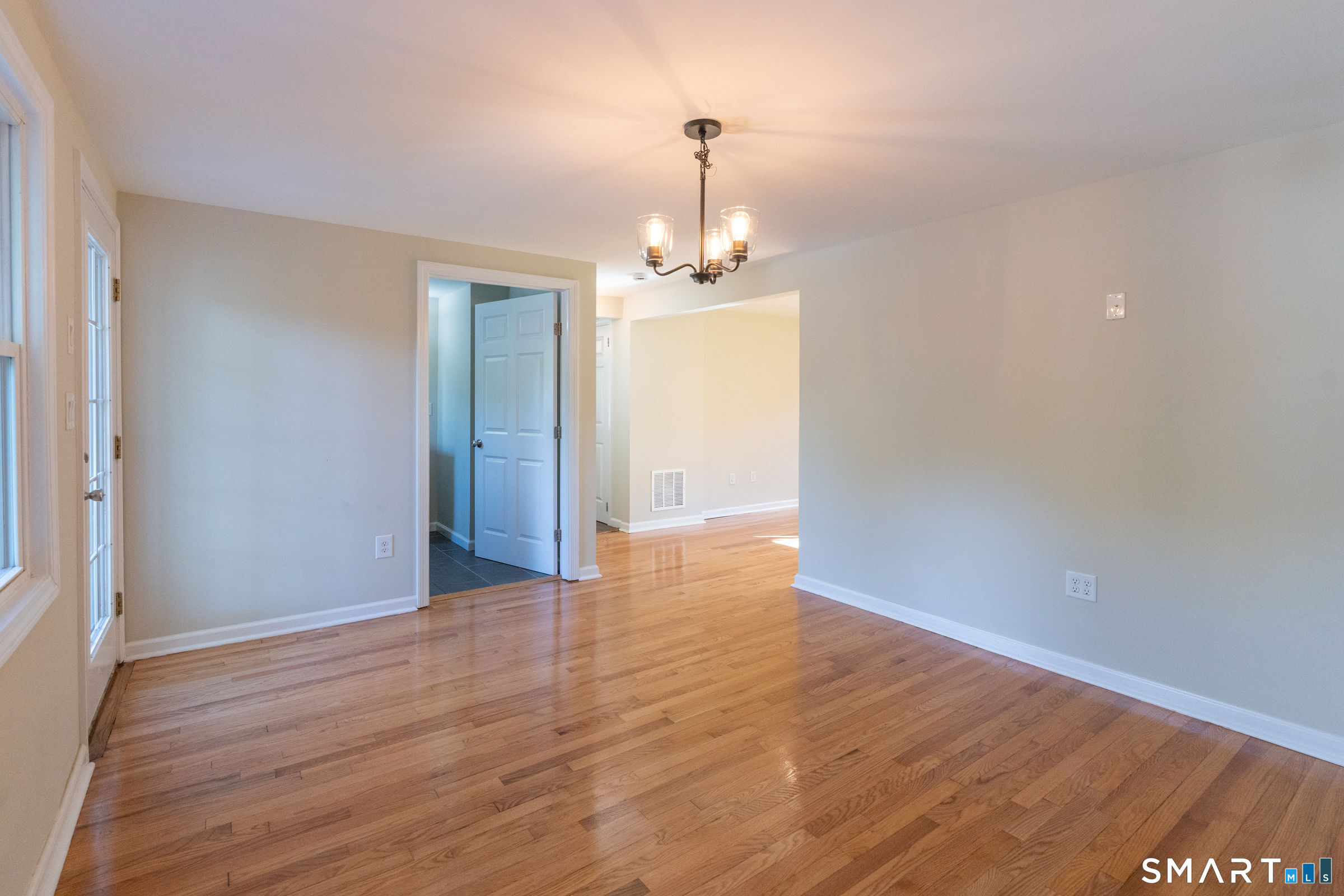1325 Sullivan Avenue Property Photo 18