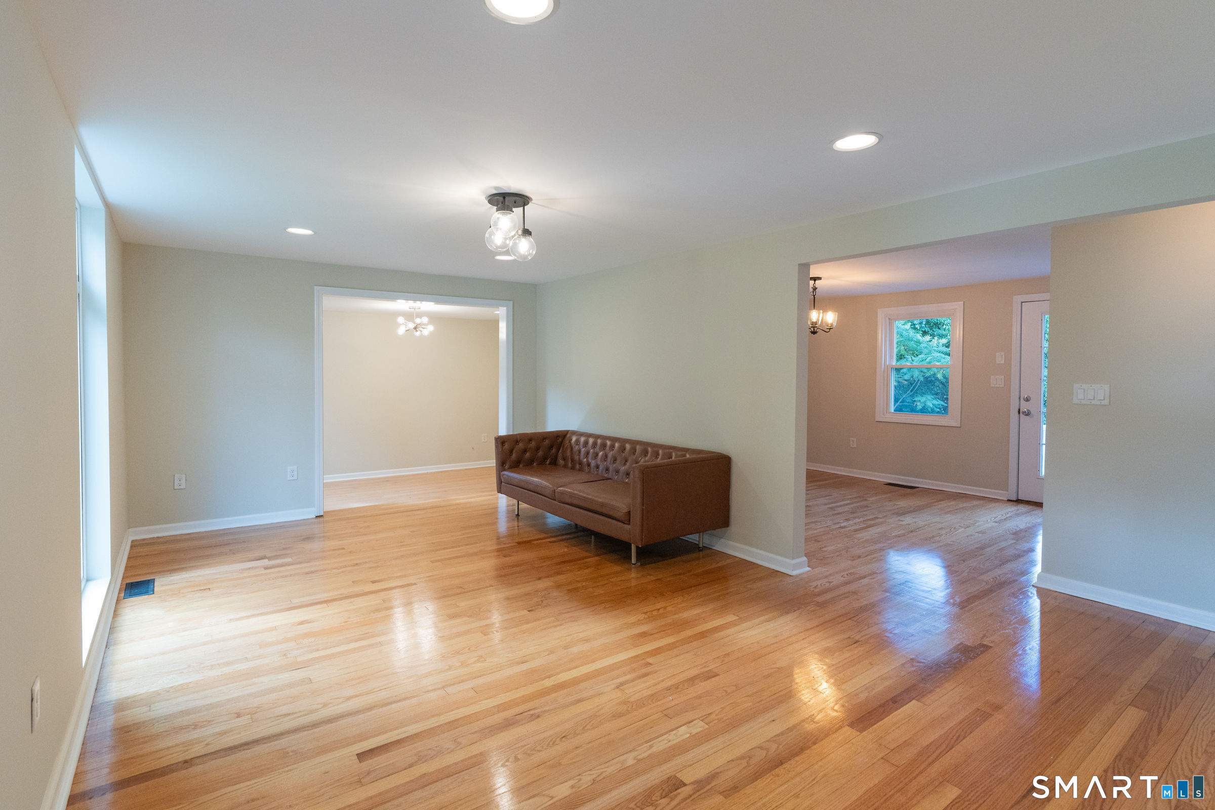 1325 Sullivan Avenue Property Photo 19