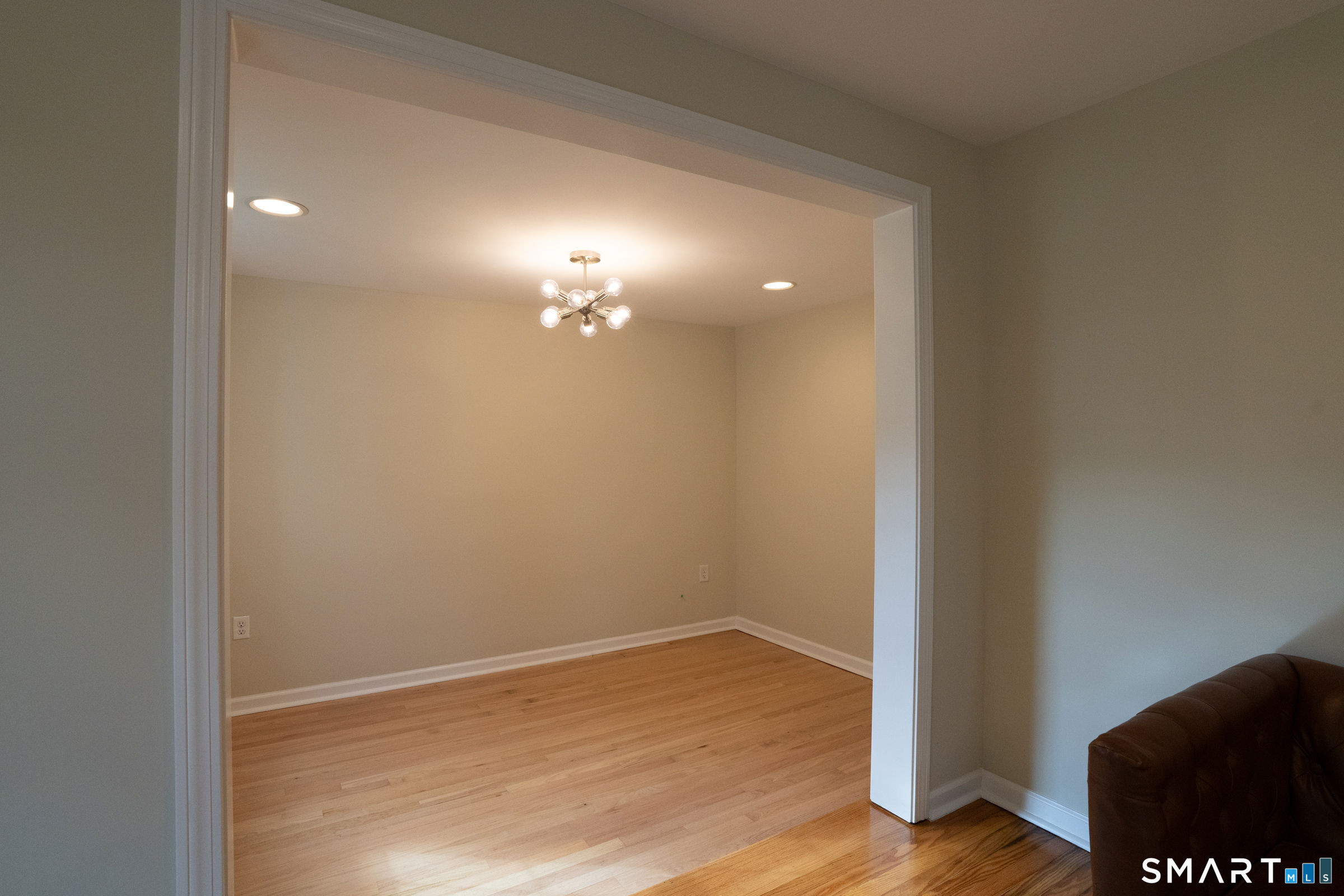 1325 Sullivan Avenue Property Photo 20