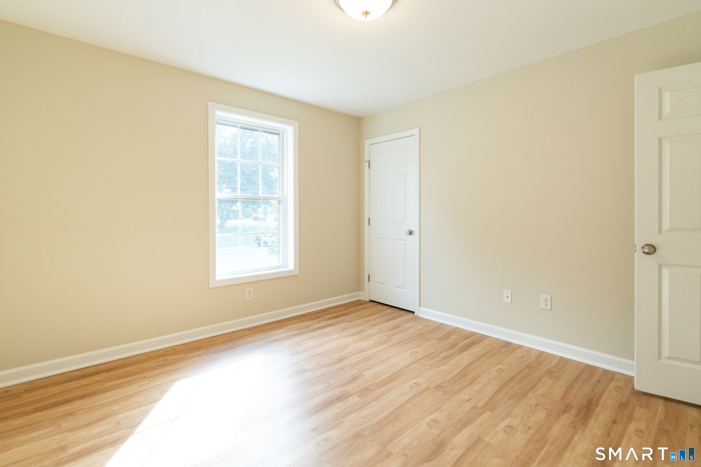 1325 Sullivan Avenue Property Photo 27