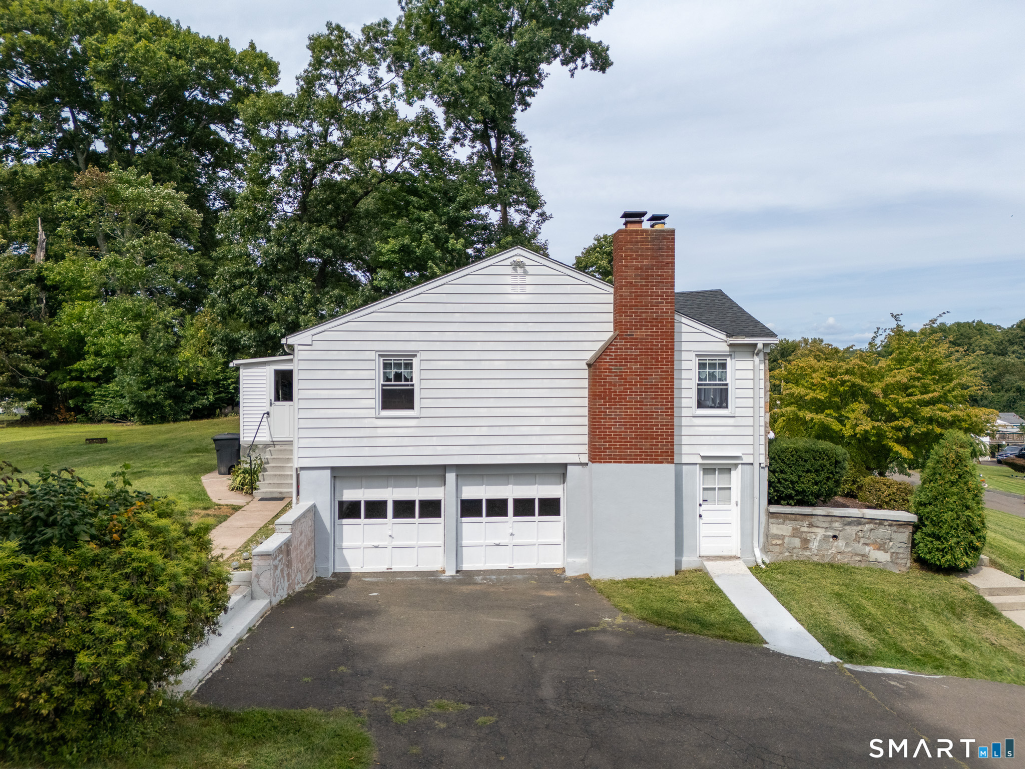 108 Pleasant Avenue Property Photo 2
