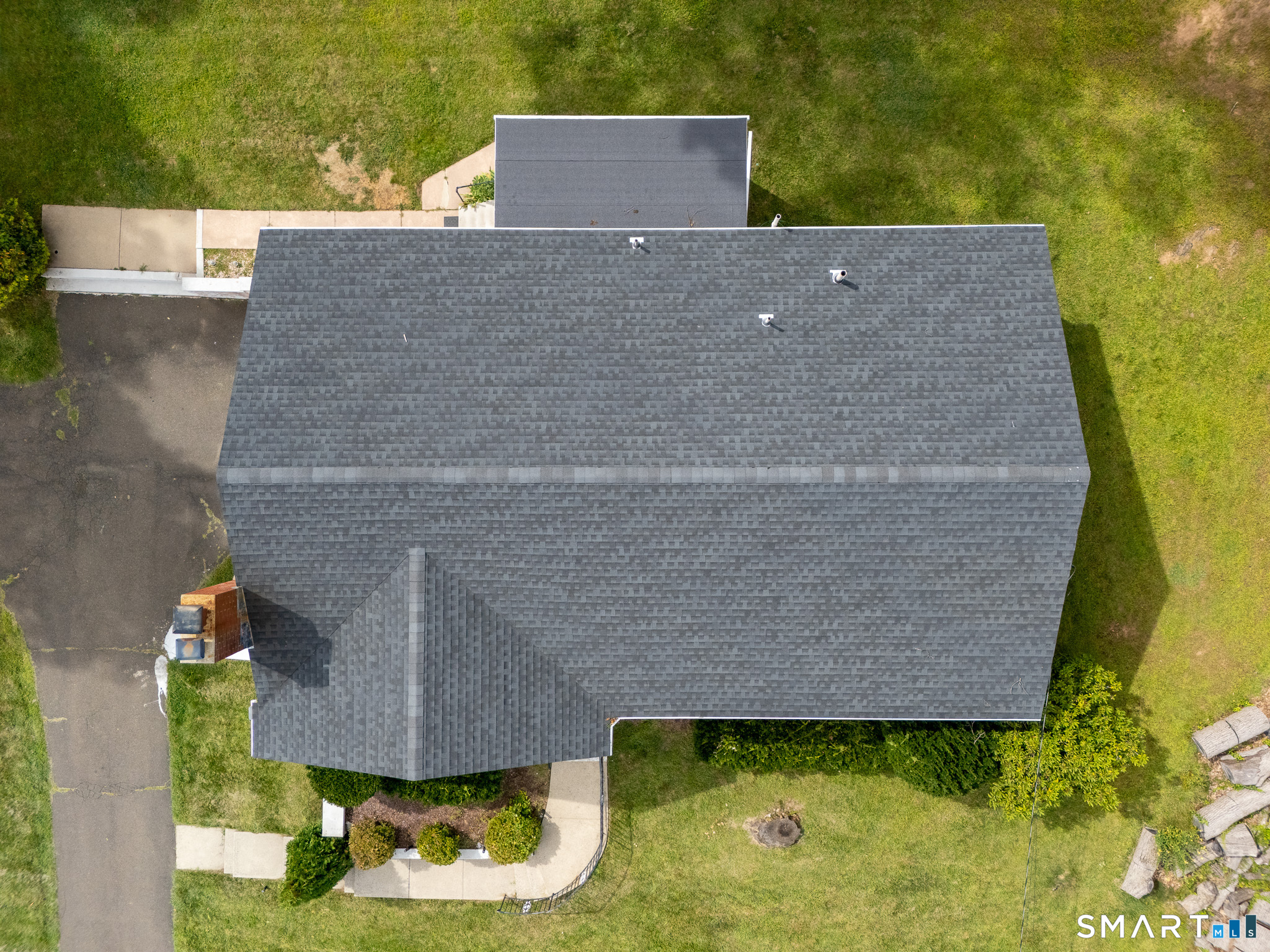 108 Pleasant Avenue Property Photo 3