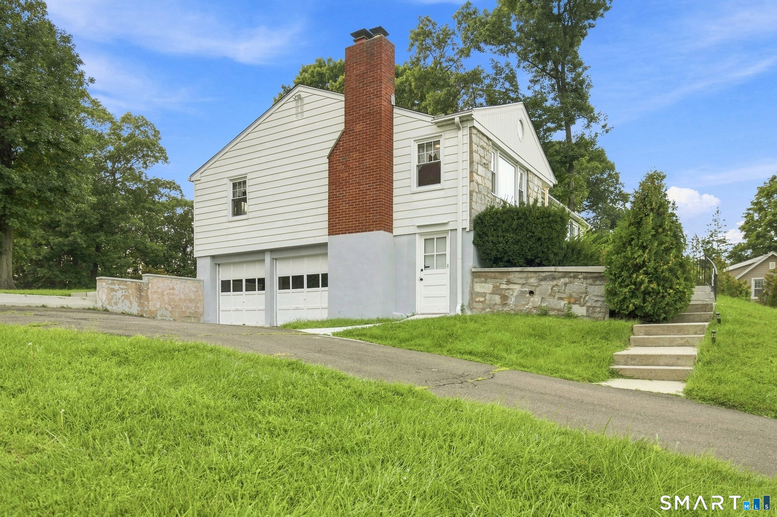 108 Pleasant Avenue Property Photo 23