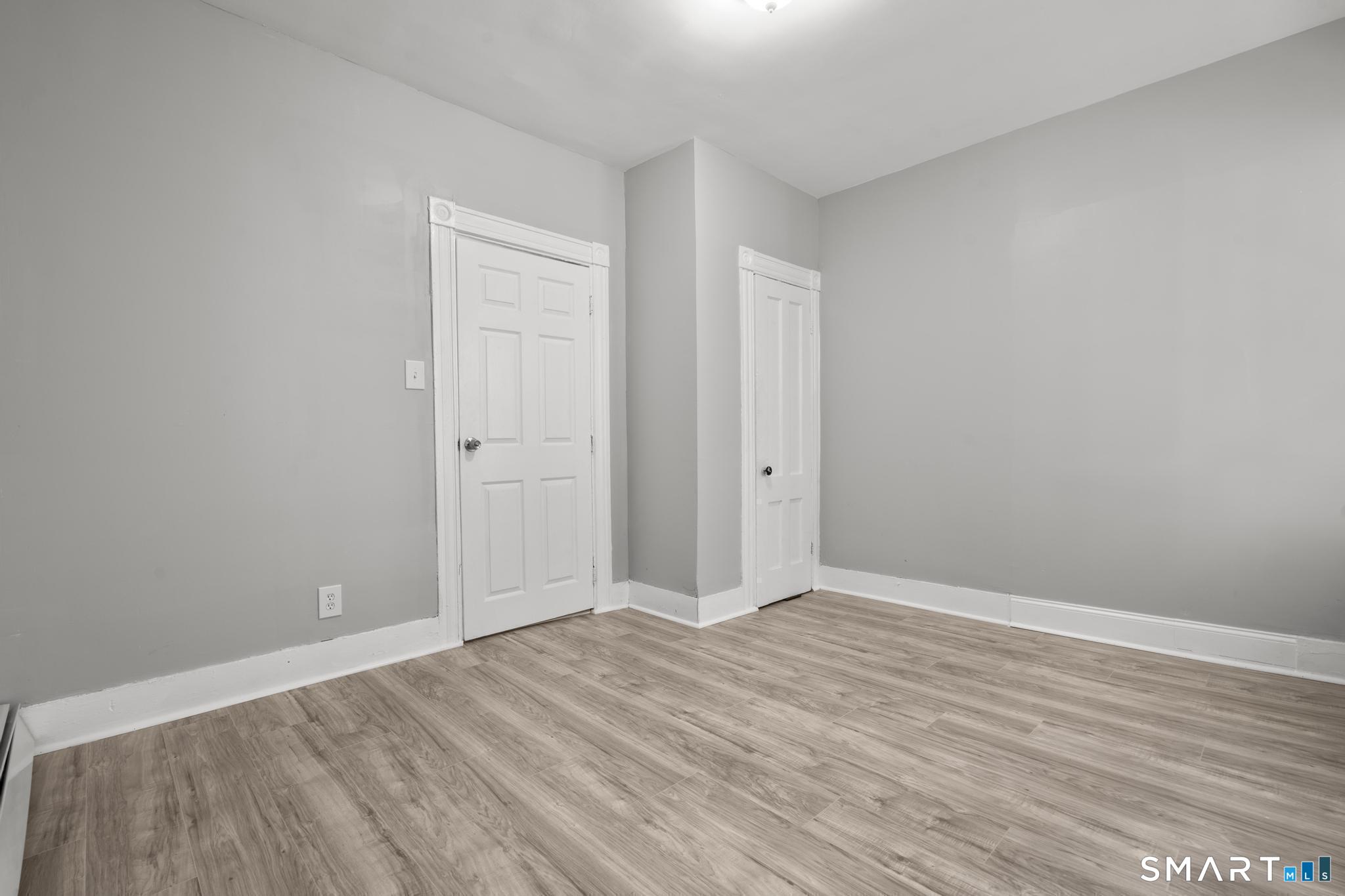 30 Walnut North Street Property Photo 13