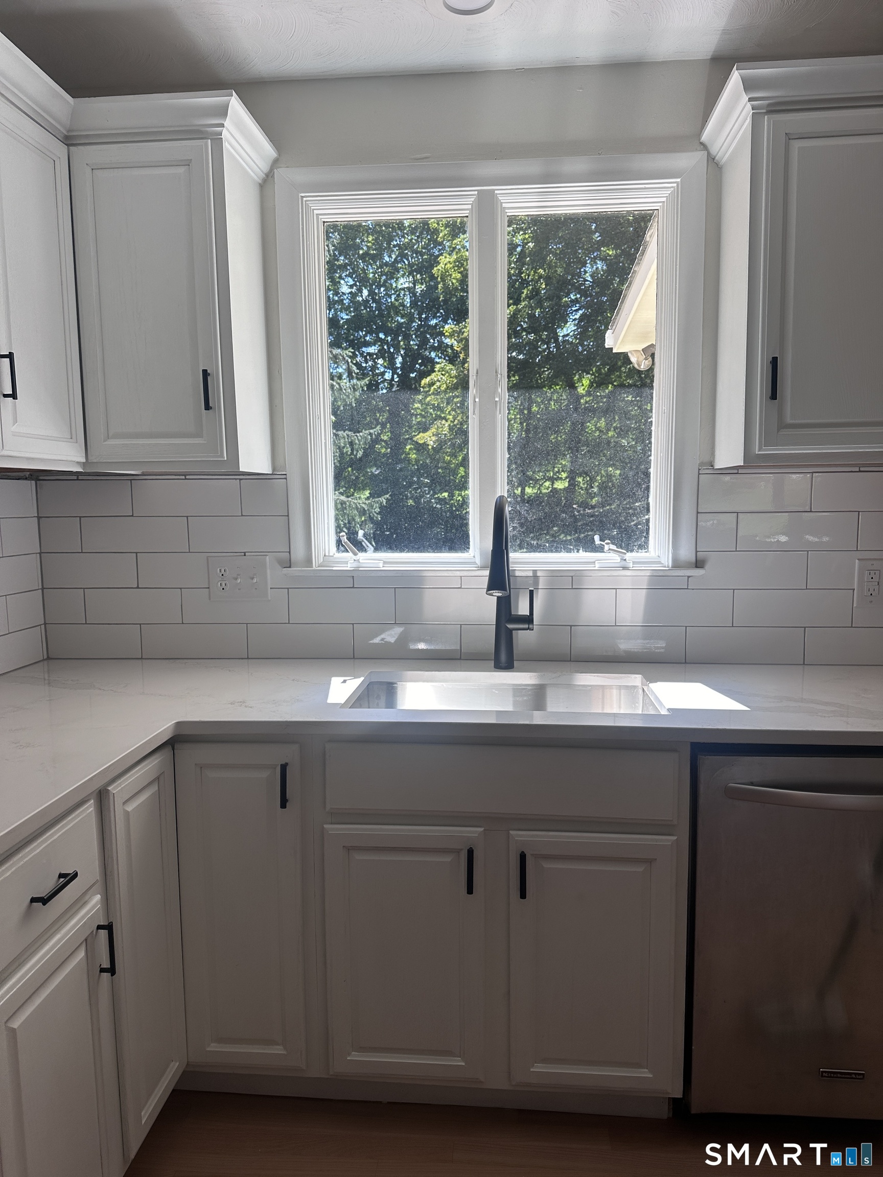 10 Indian Hill Road Property Photo 11