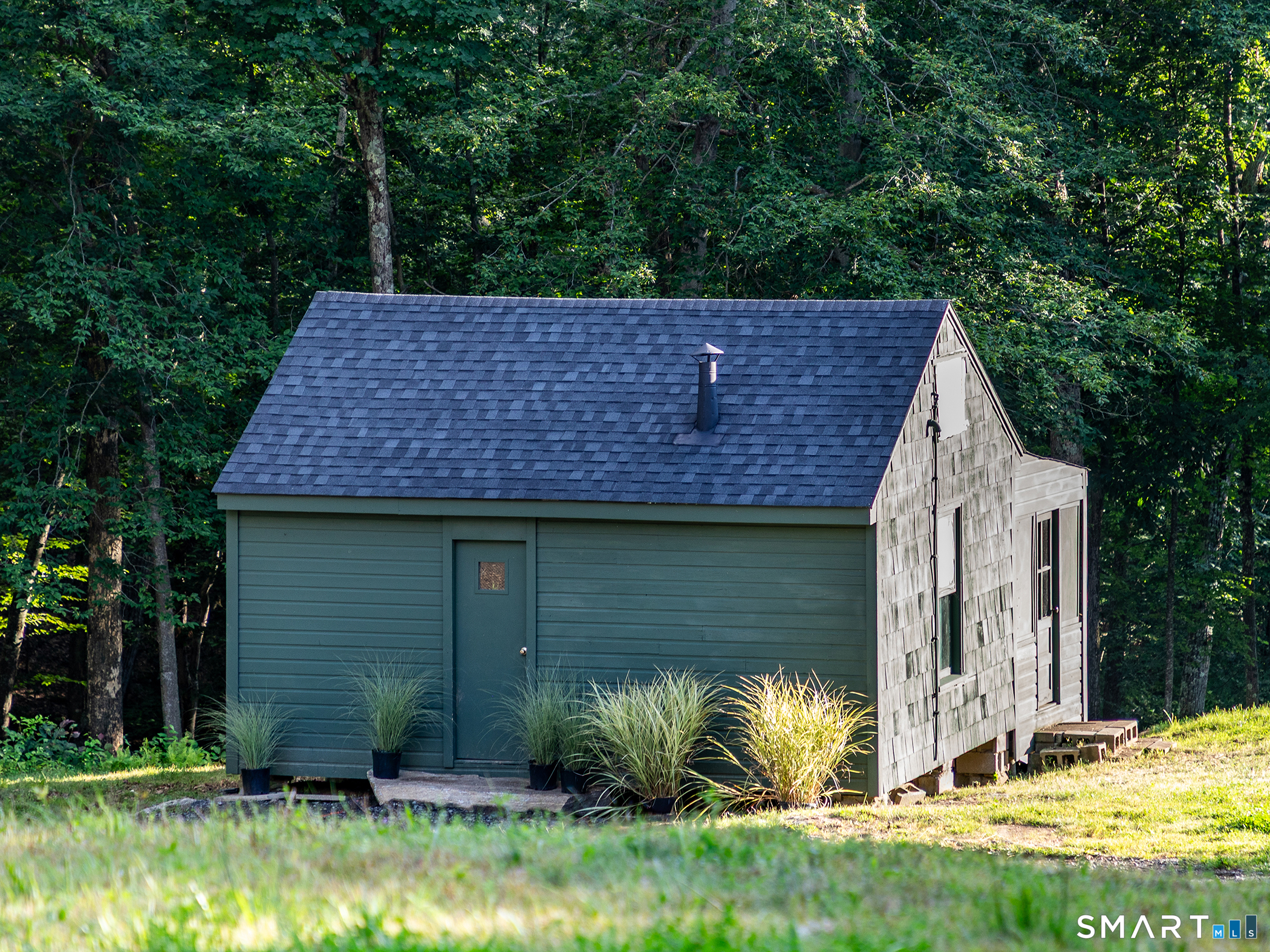 24201909 Property Photo 34