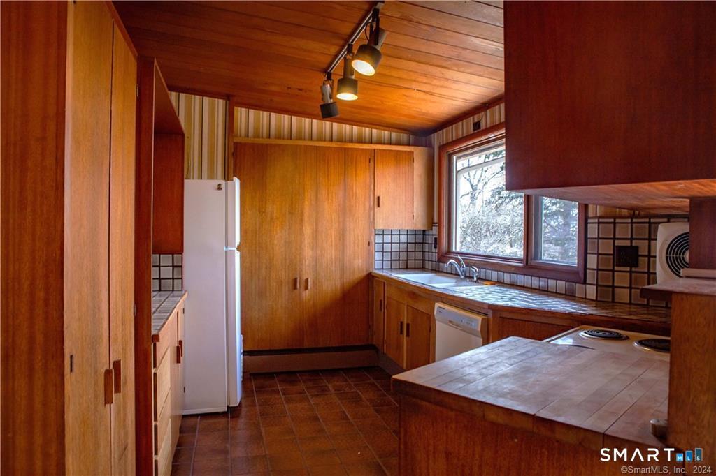 66 Ball Hill Road Property Photo 15
