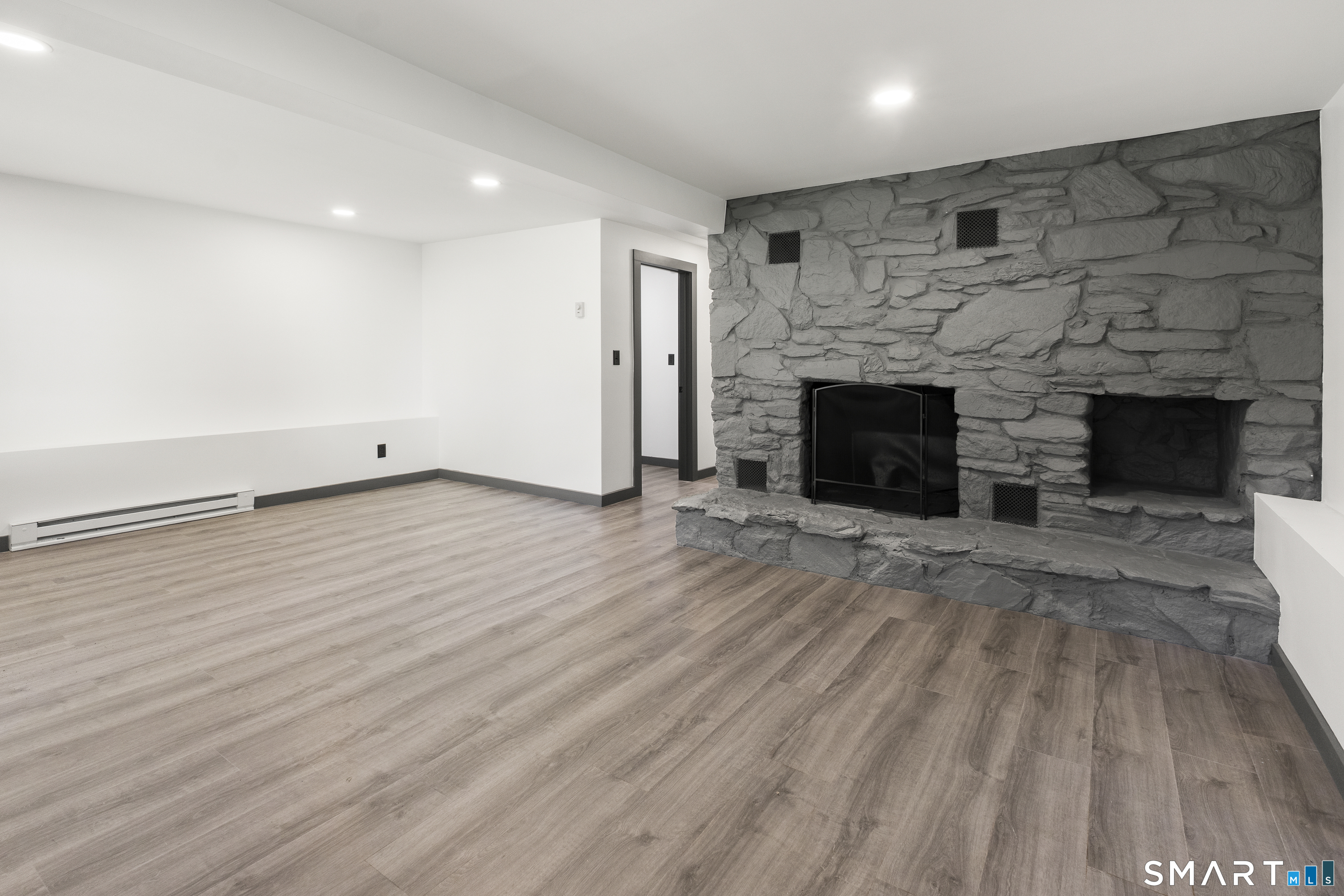 13 Lewis Avenue Property Photo 28