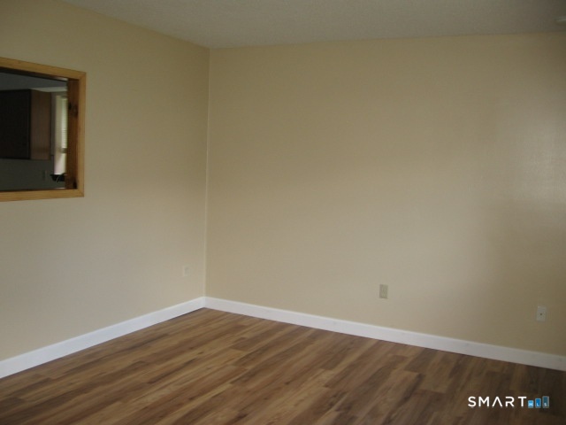 975 Meriden 117 Road Property Photo 4