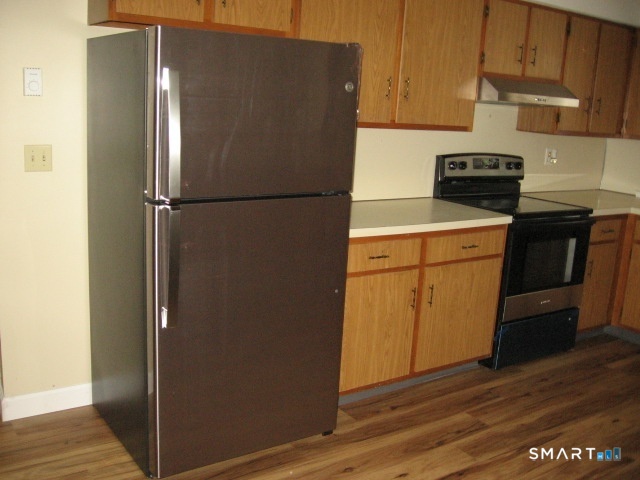 975 Meriden 117 Road Property Photo 6